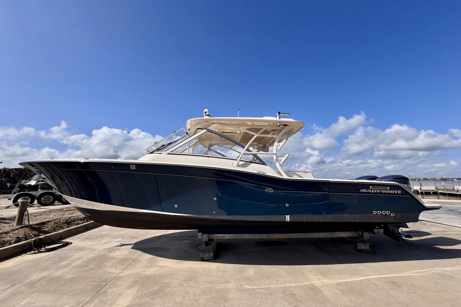 Photo of 2019 Grady-White 32'