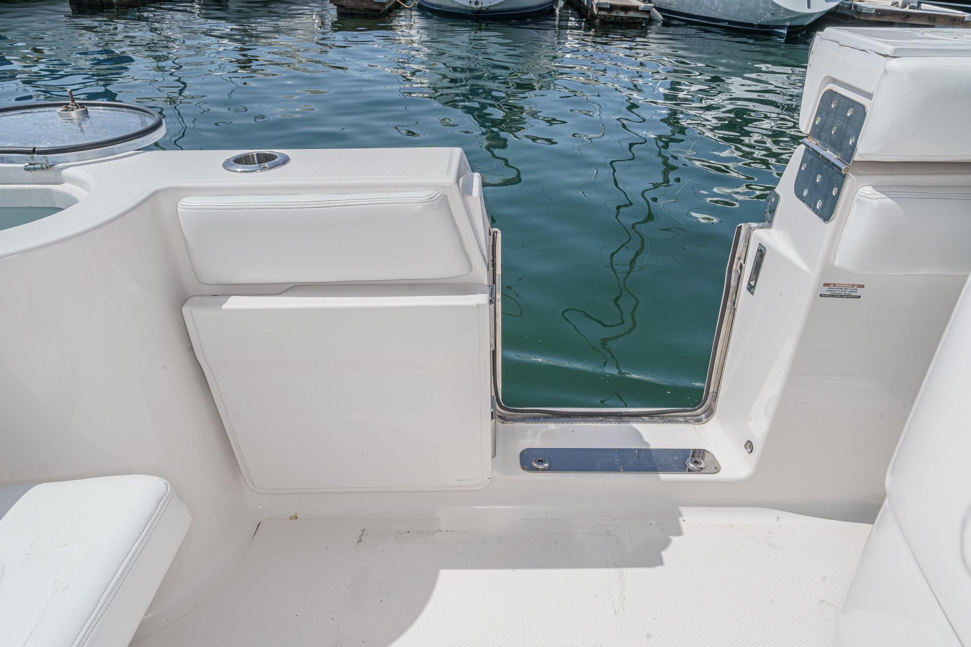 2020 Robalo R272 Center Console #TBRM0141H inventory image at Sun Country Marine Group, San Diego Harbor Island