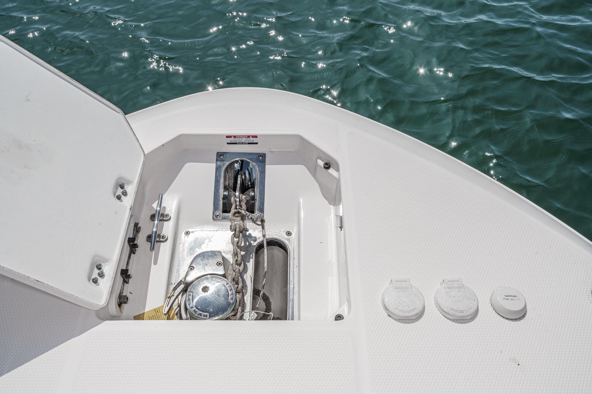 2020 Robalo R272 Center Console #TBRM0141H inventory image at Sun Country Marine Group, San Diego Harbor Island