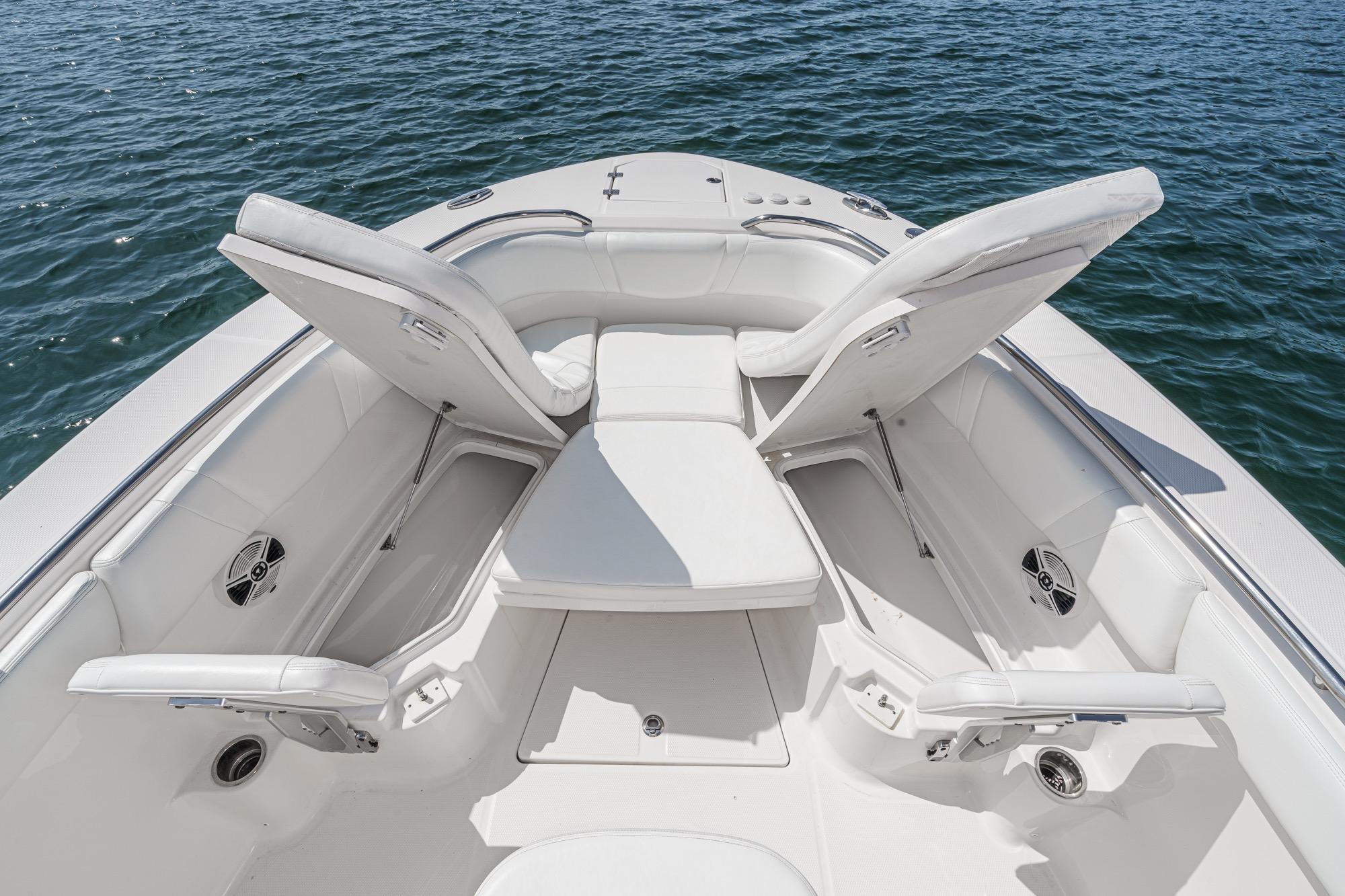 2020 Robalo R272 Center Console #TBRM0141H inventory image at Sun Country Marine Group, San Diego Harbor Island