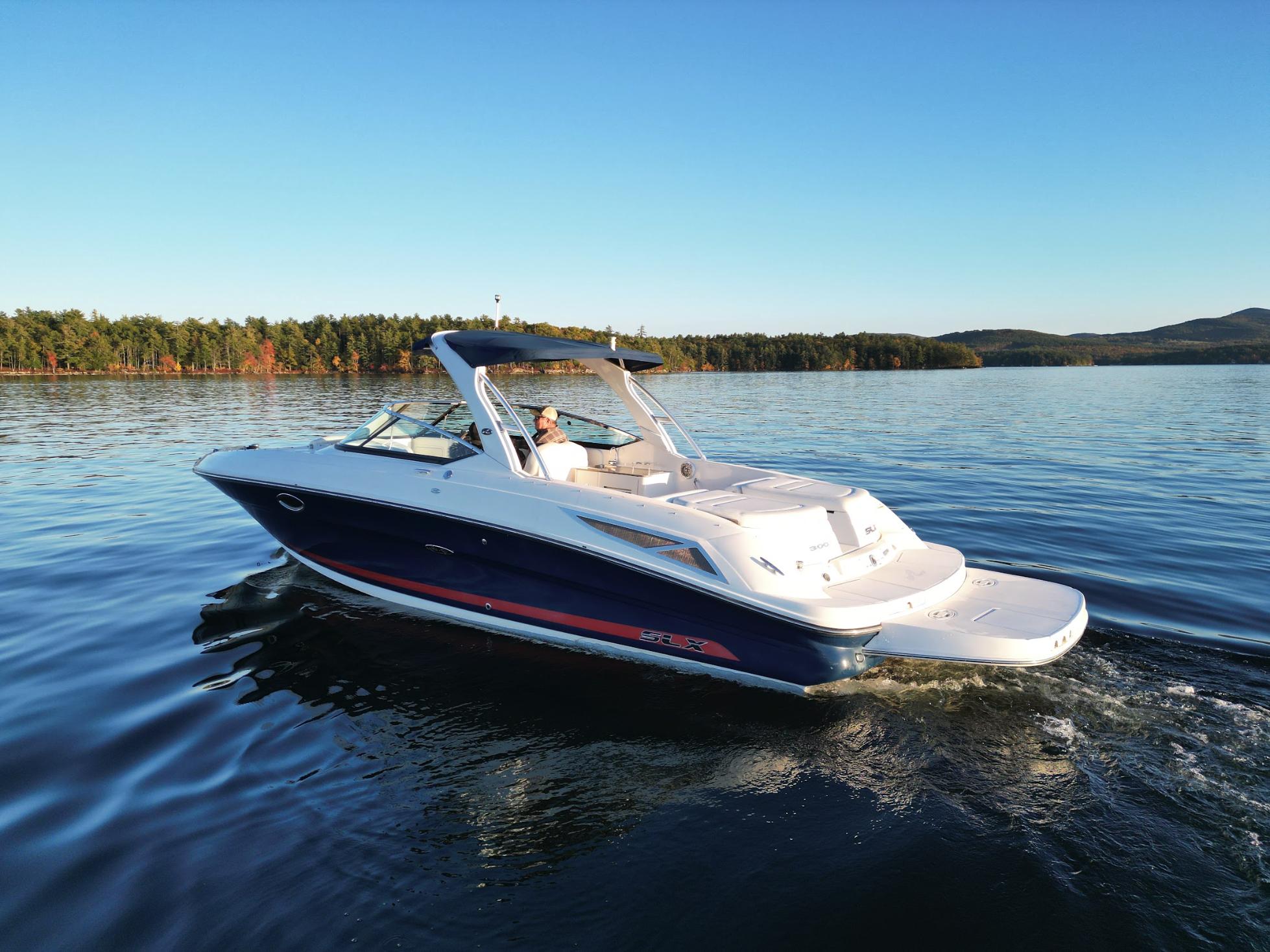 2015 Sea Ray 300 SLX