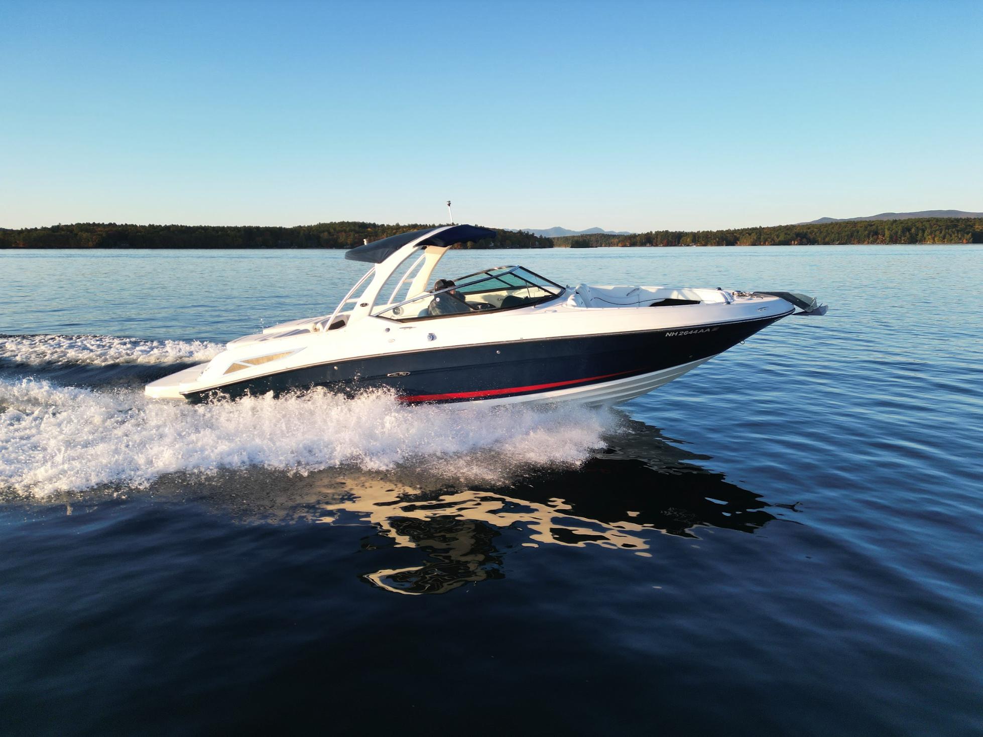 2015 Sea Ray 300 SLX