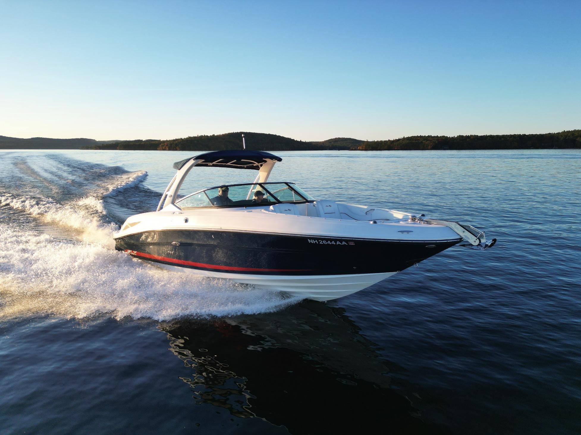 2015 Sea Ray 300 SLX