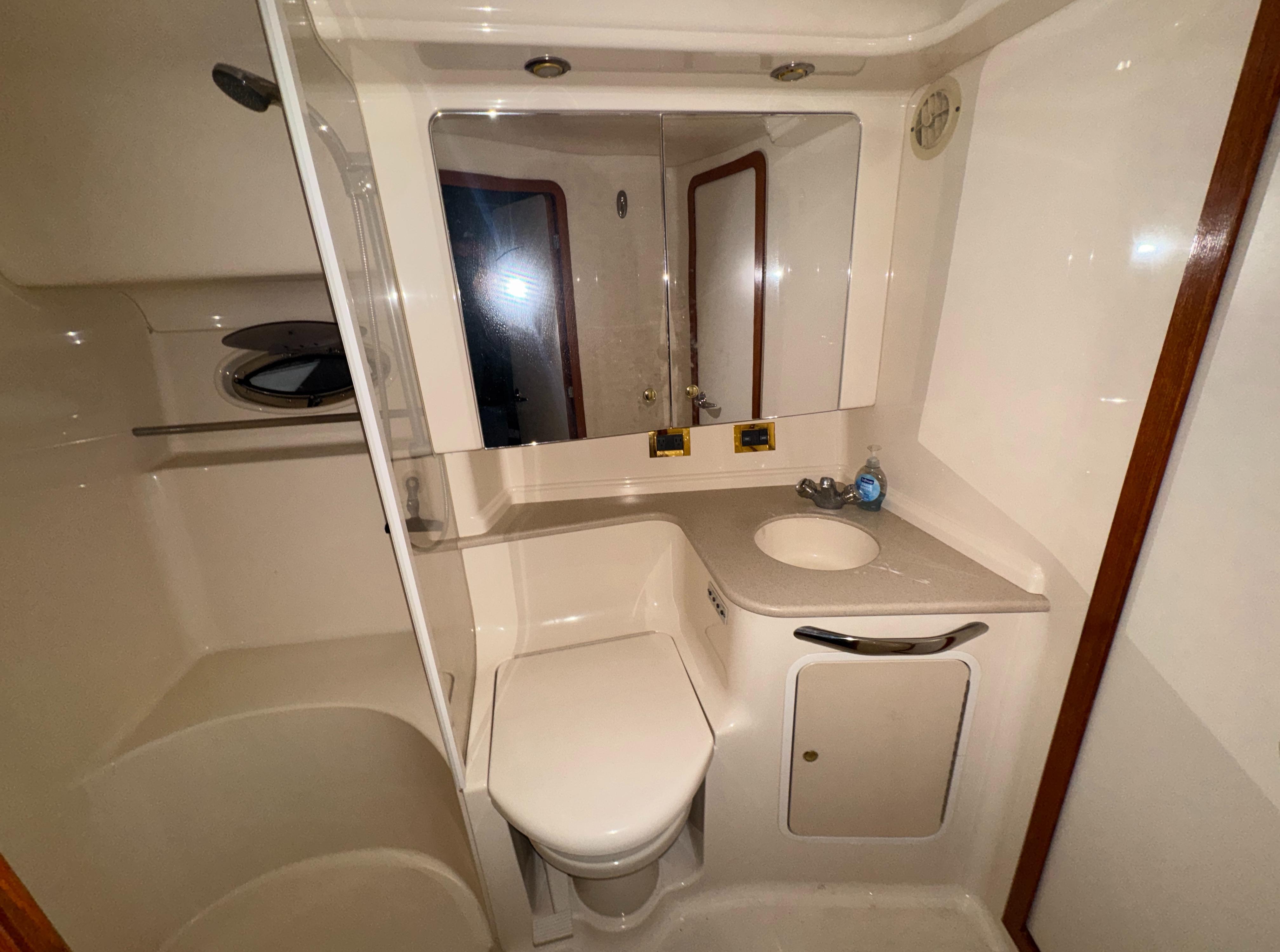 2000-sea-ray-460-sundancer-power-9692791-20250224134924904-1_XLARGE
