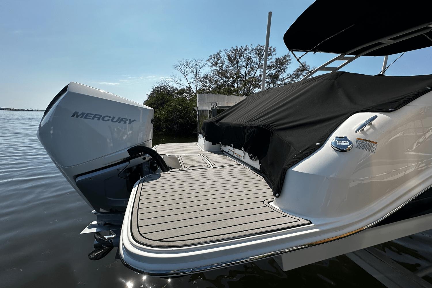 2023-sea-ray-250-sdx-ob-power-9792791-978234116-0-140520250720-7