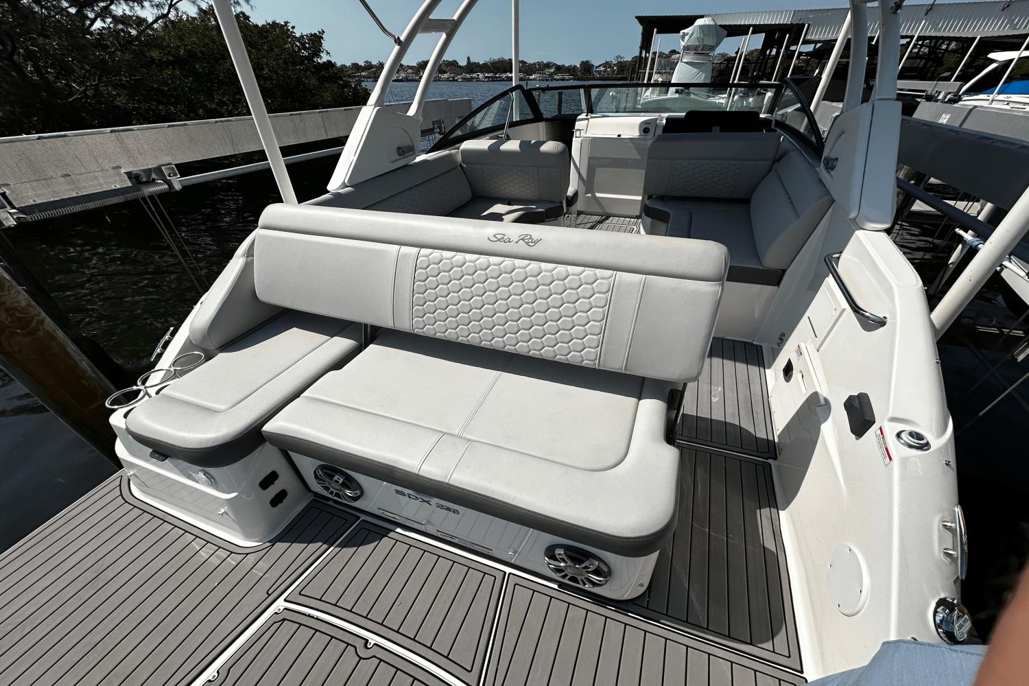 2023-sea-ray-250-sdx-ob-power-9792791-978234144-0-140520250720-0