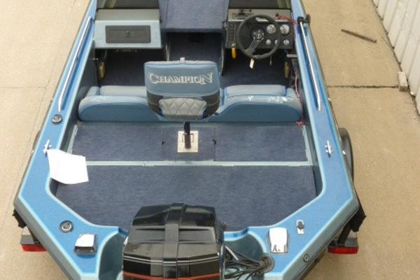1994 Champion boat for sale, model of the boat is 184 DC & Image # 22 of 23