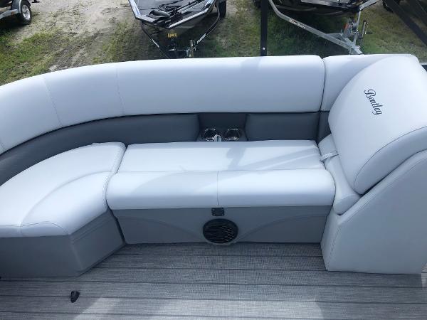 2021 Bentley boat for sale, model of the boat is 243 Navigator & Image # 22 of 30