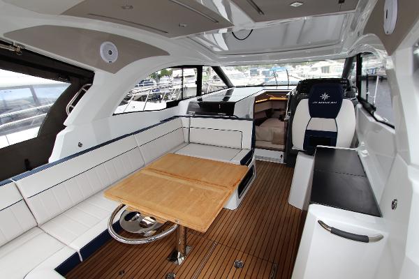 2019 Jeanneau Leader 33