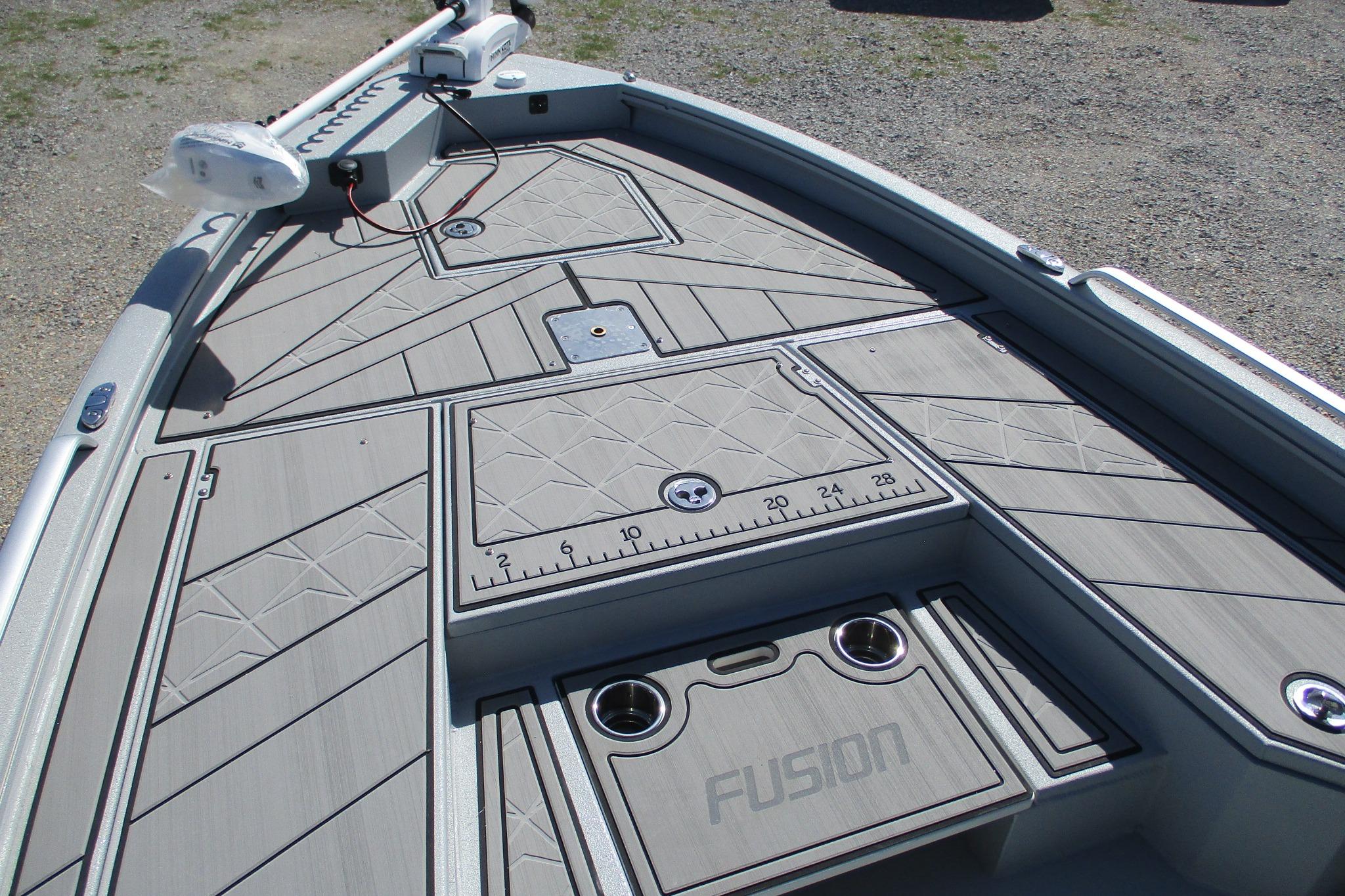 2026 Avid 23 Fusion-9