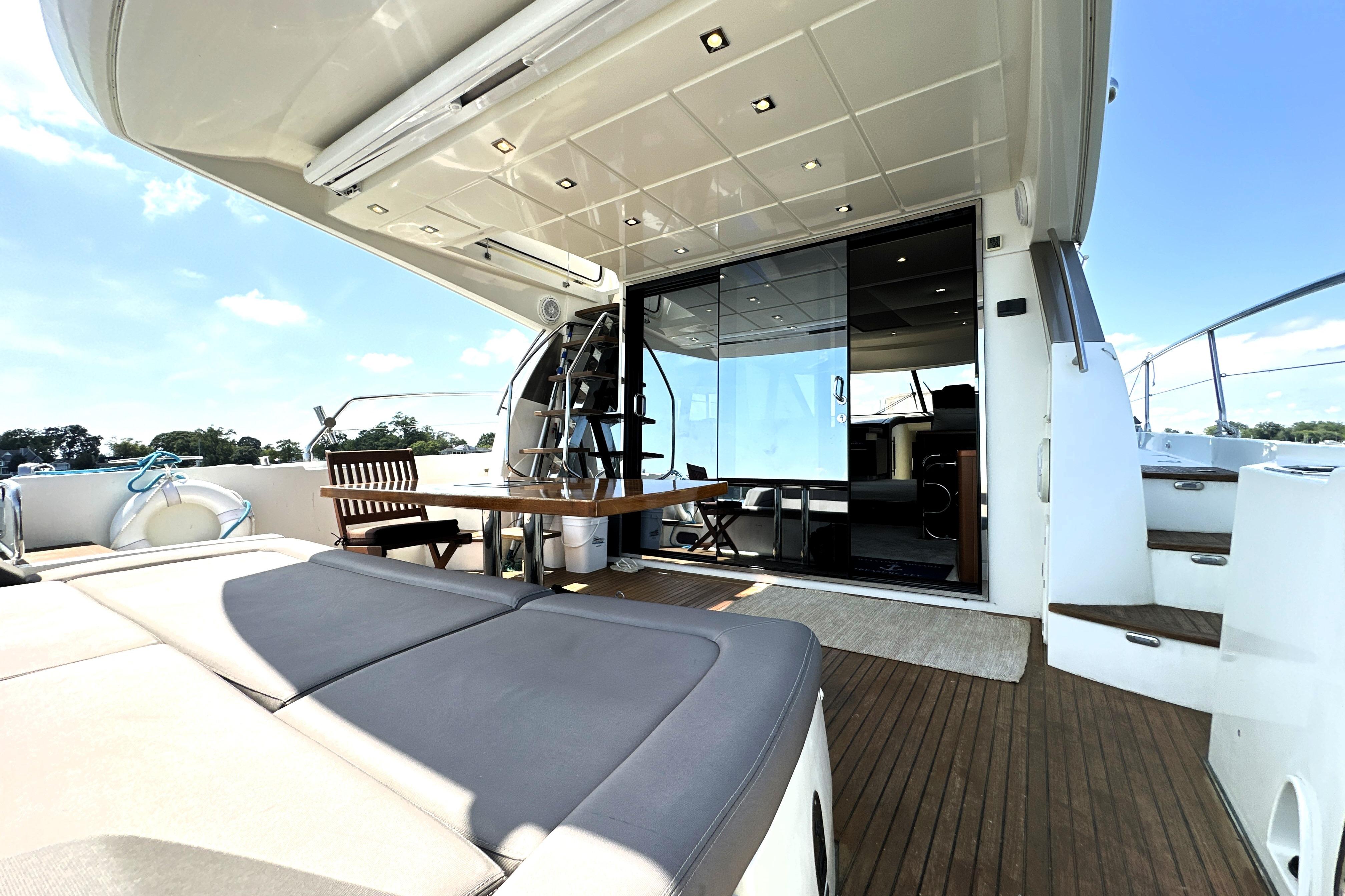 2016 Prestige 55 