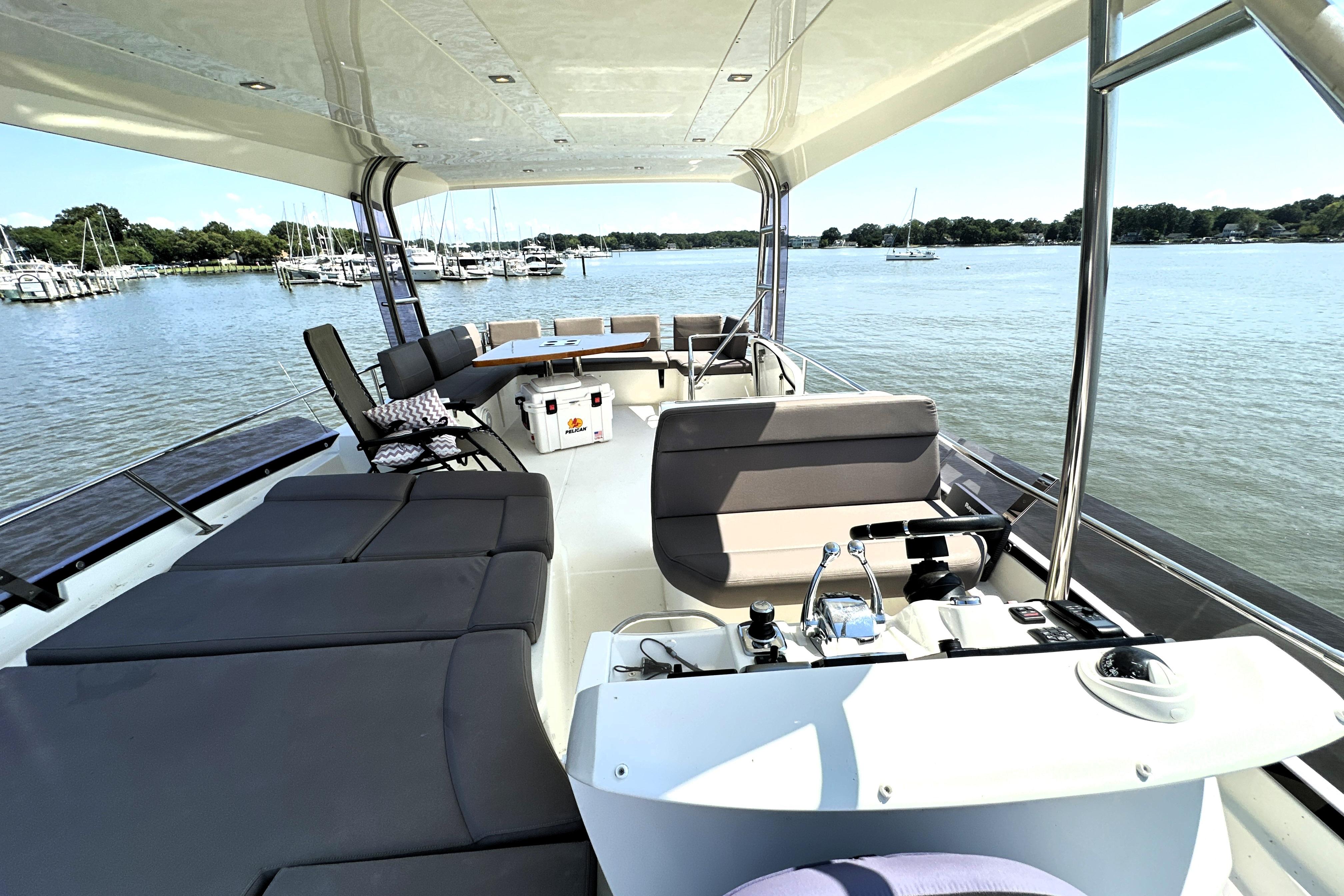 2016 Prestige 55 