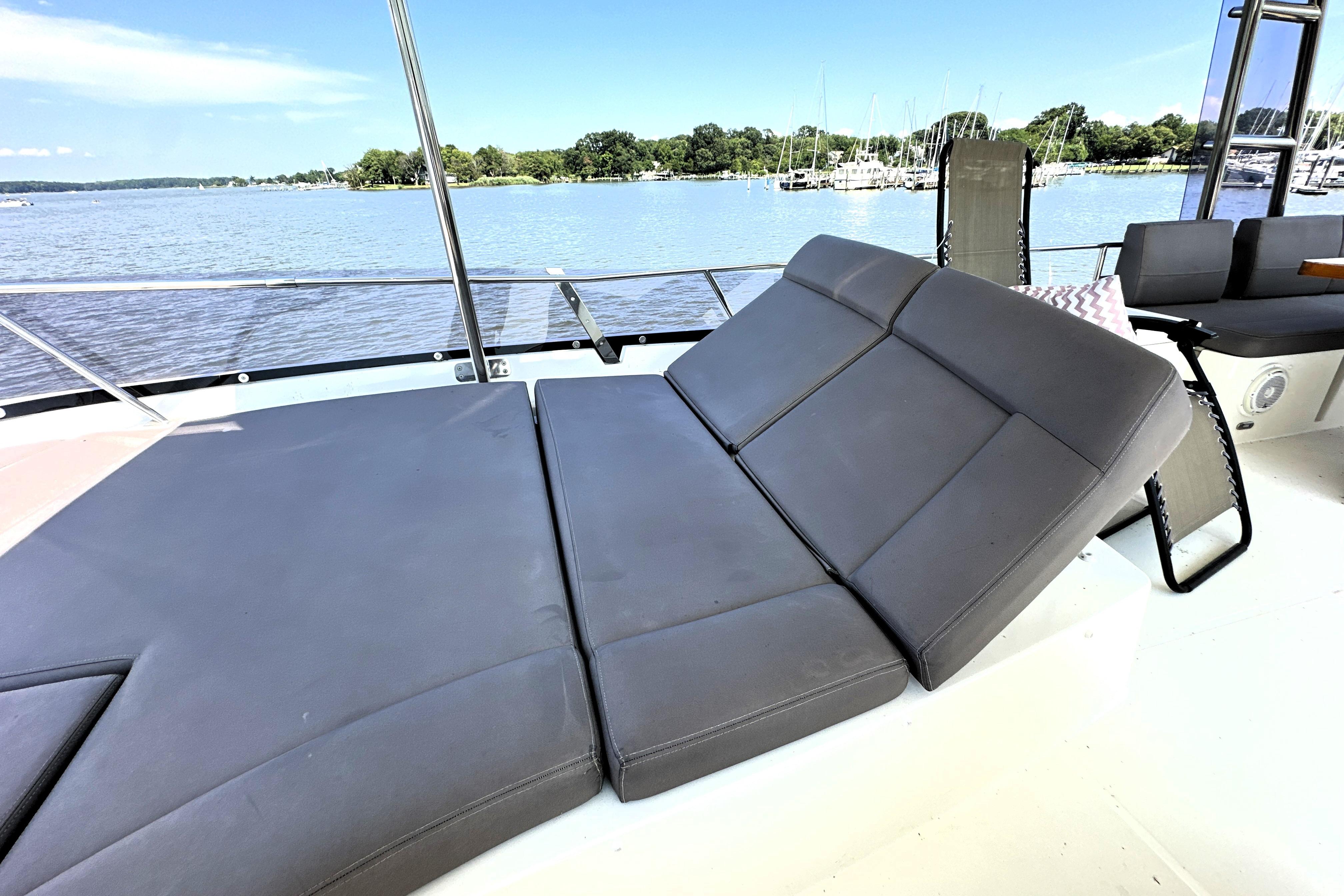 2016 Prestige 55 