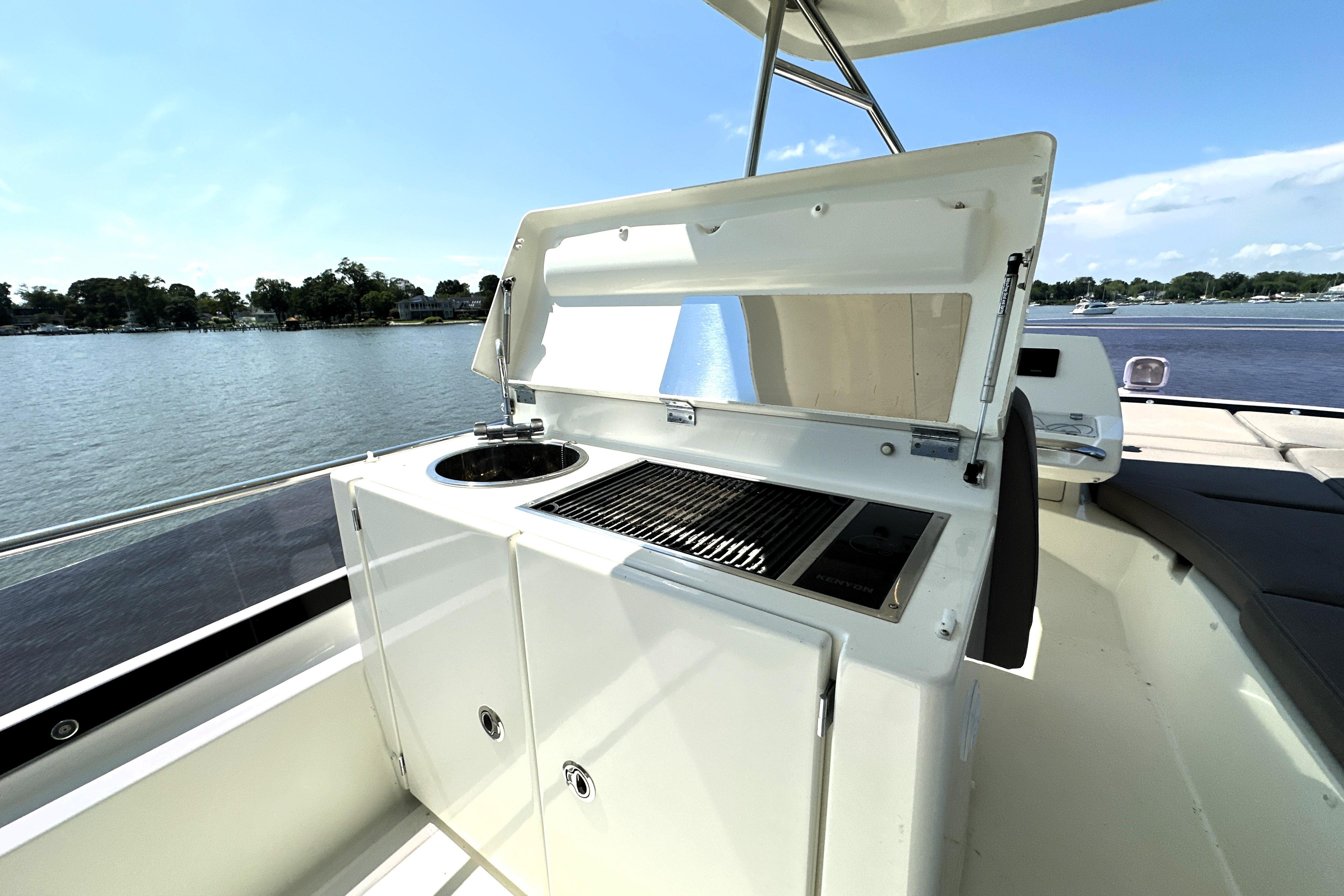 2016 Prestige 55 