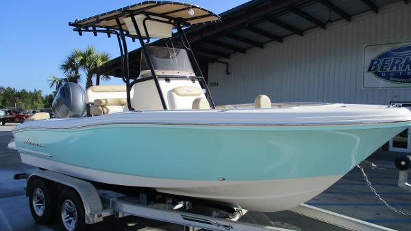 2021 Pioneer boat for sale, model of the boat is 202 Islander & Image # 1 of 47