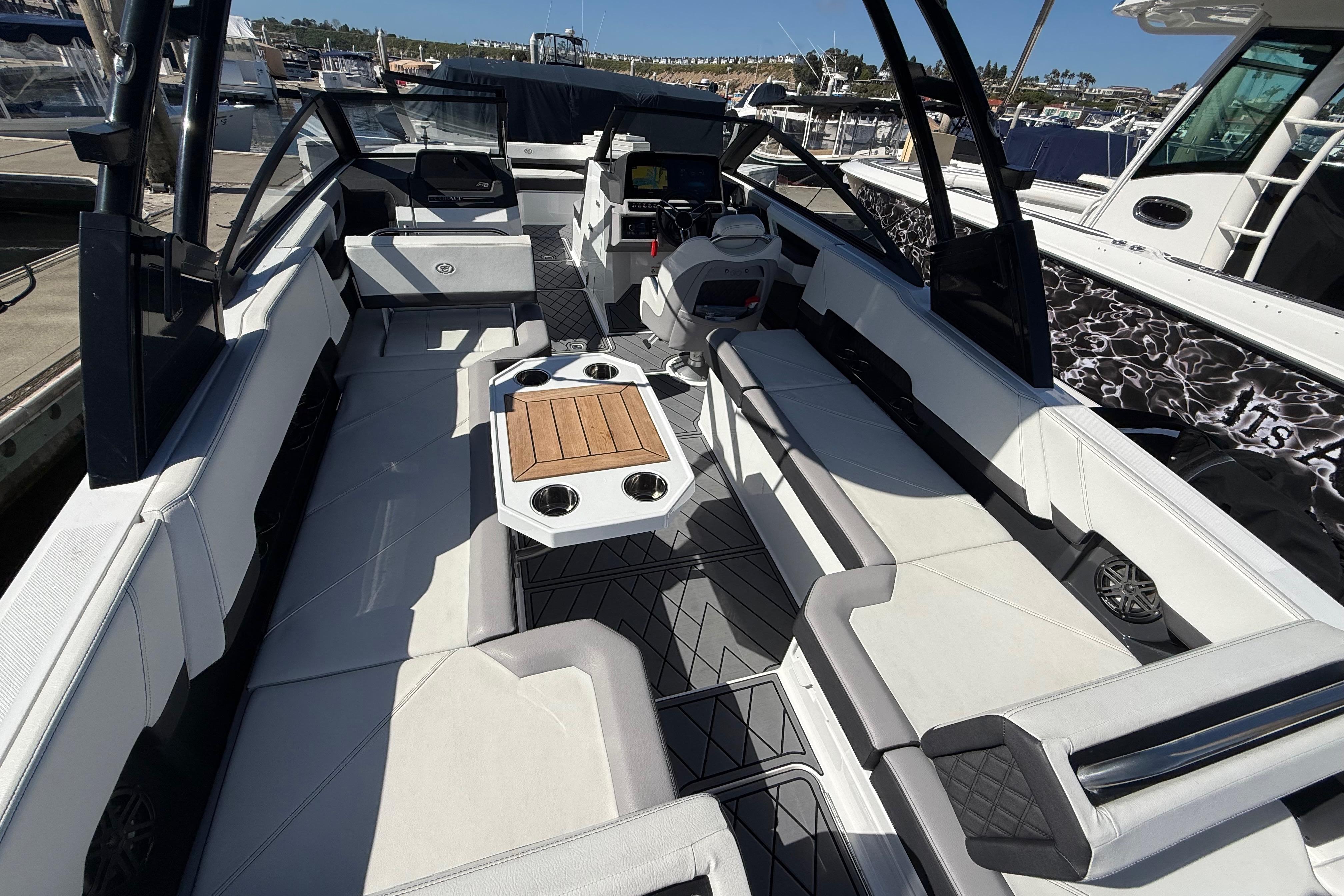 2024 Cobalt R8 Outboard #TBMB8004G inventory image at Sun Country Marine Group, Newport Beach