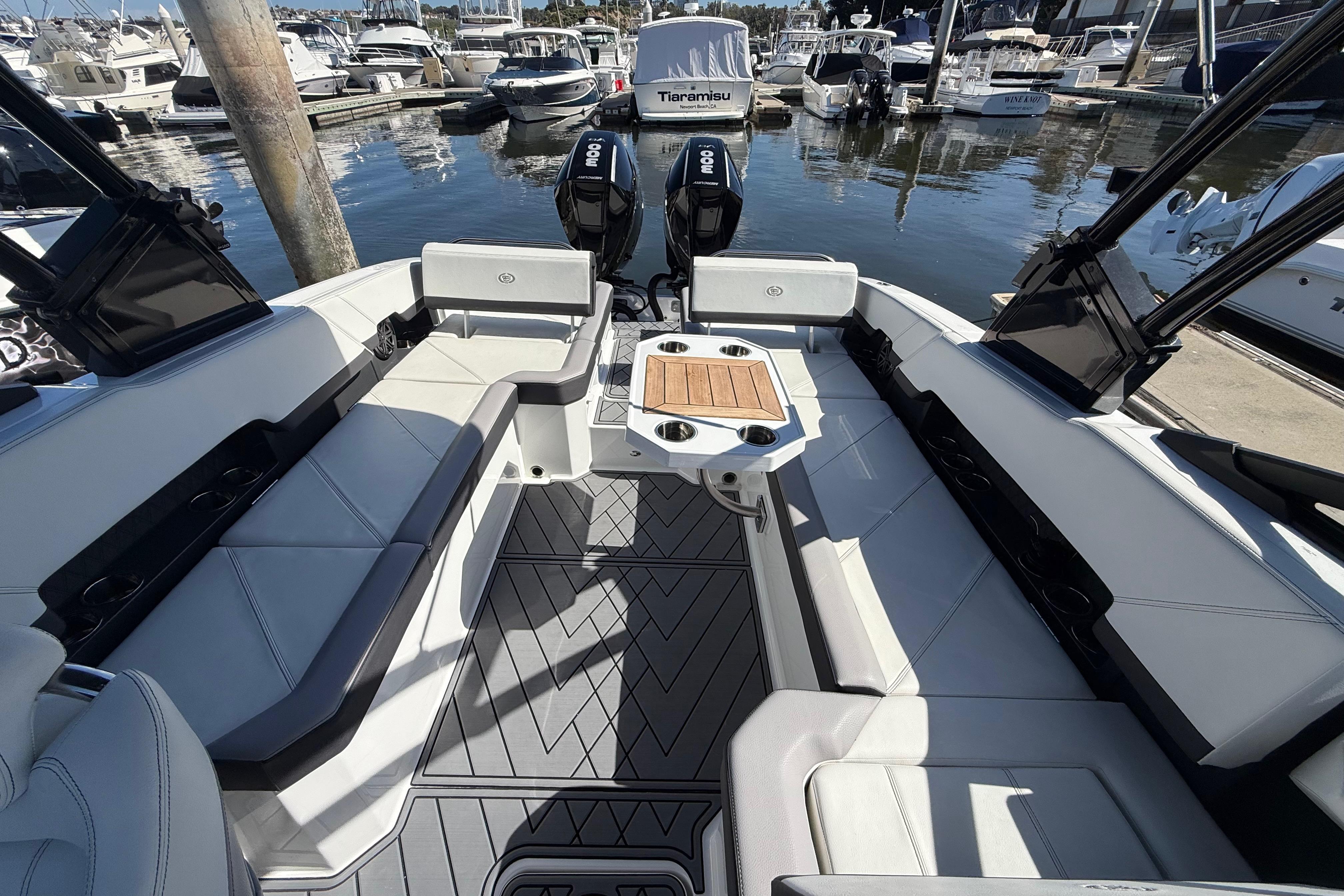 2024 Cobalt R8 Outboard #TBMB8004G inventory image at Sun Country Marine Group, Newport Beach