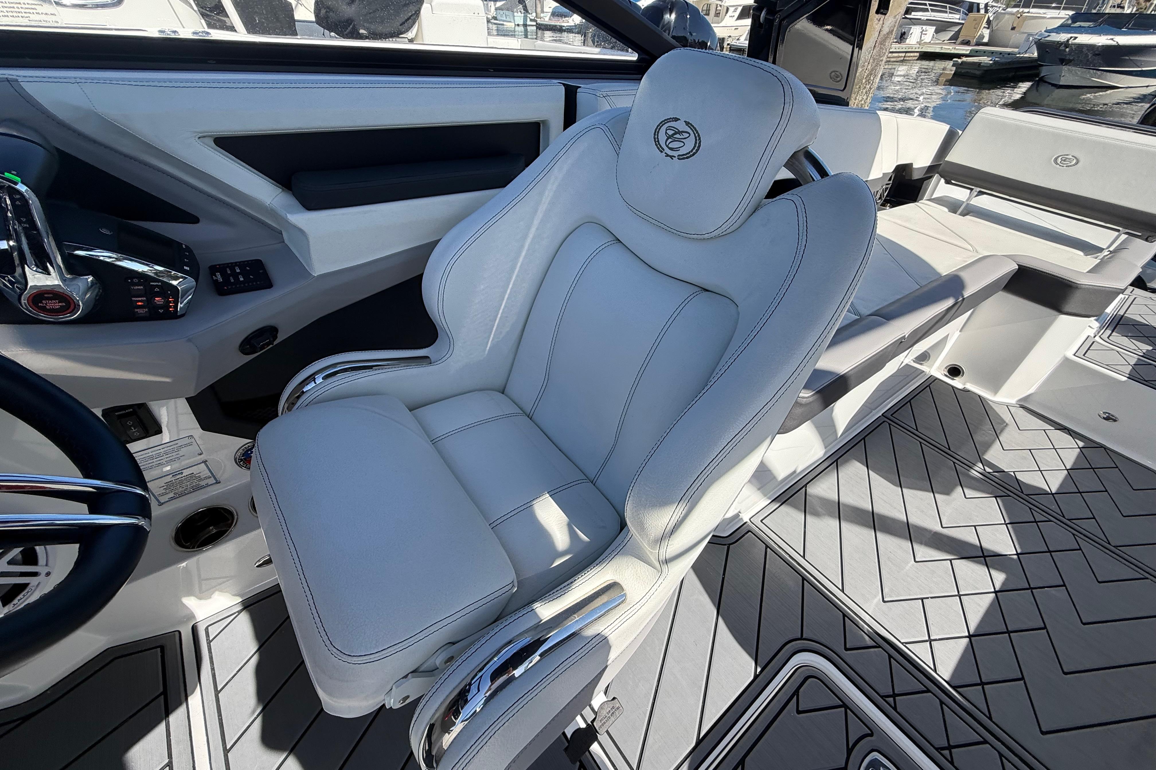2024 Cobalt R8 Outboard #TBMB8004G inventory image at Sun Country Marine Group, Newport Beach
