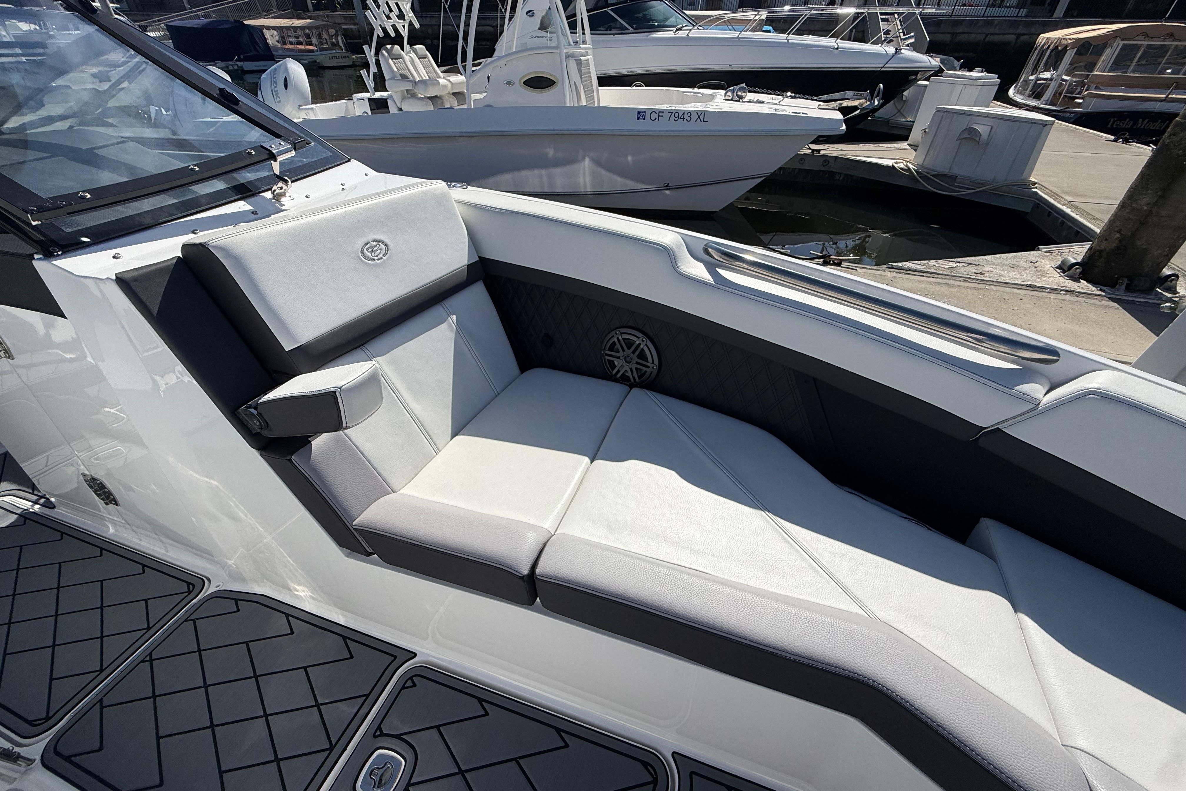 2024 Cobalt R8 Outboard #TBMB8004G inventory image at Sun Country Marine Group, Newport Beach