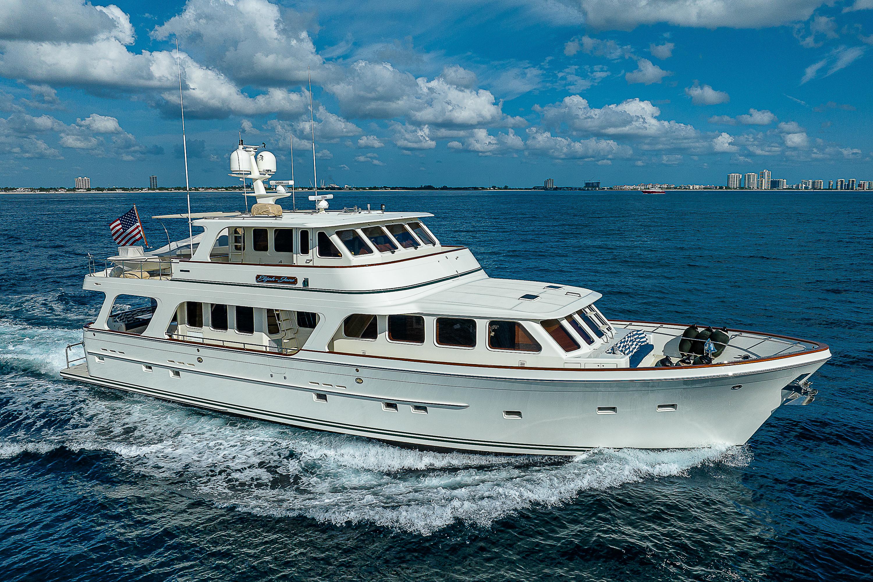 West Palm Beach Visitors Guide - Galati Yachts