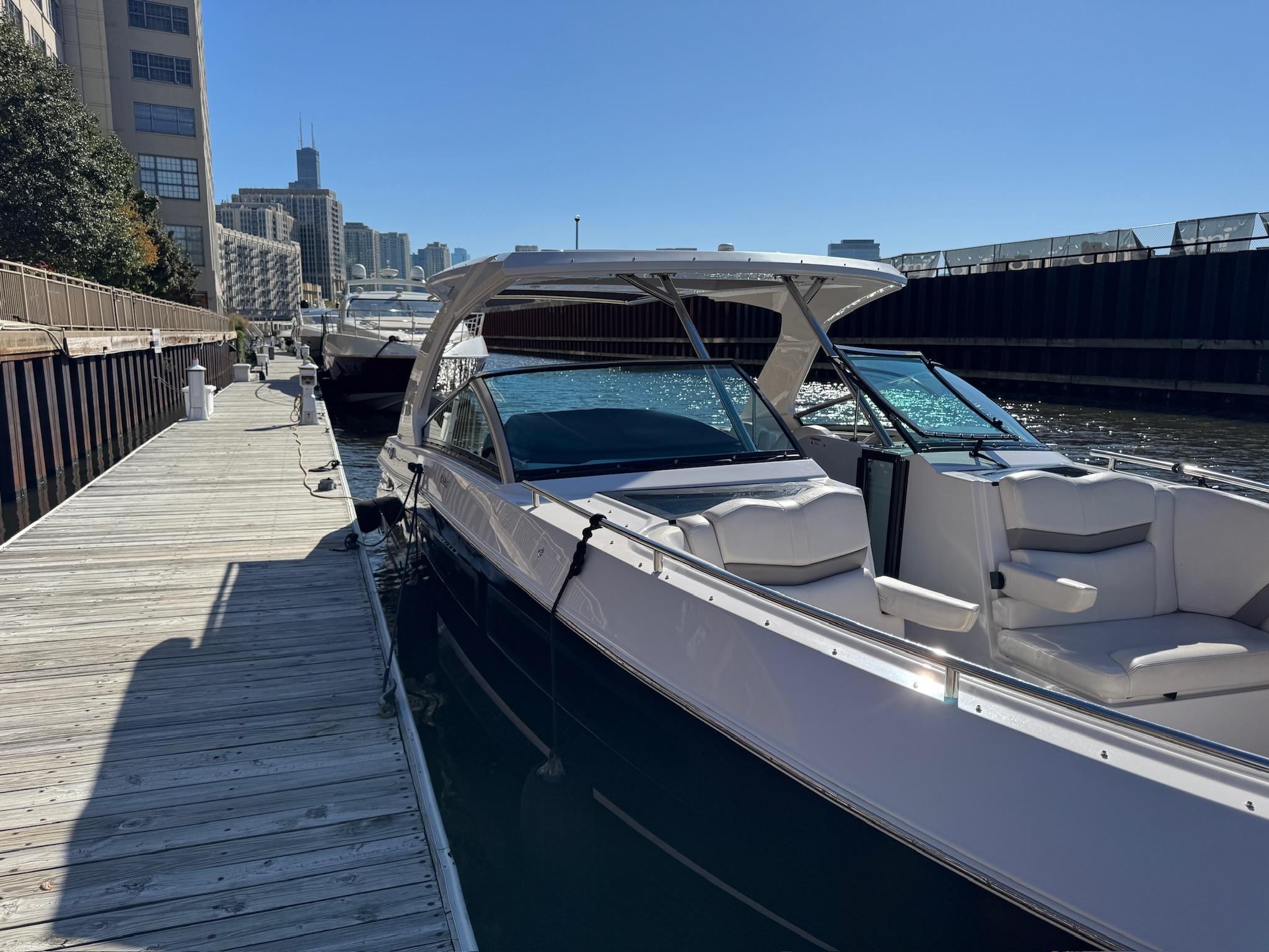 2019-four-winns-h350-power-9712837-20250312073917297-1_XLARGE
