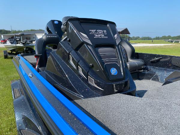 2022 Nitro boat for sale, model of the boat is Z21 XL Pro & Image # 7 of 19