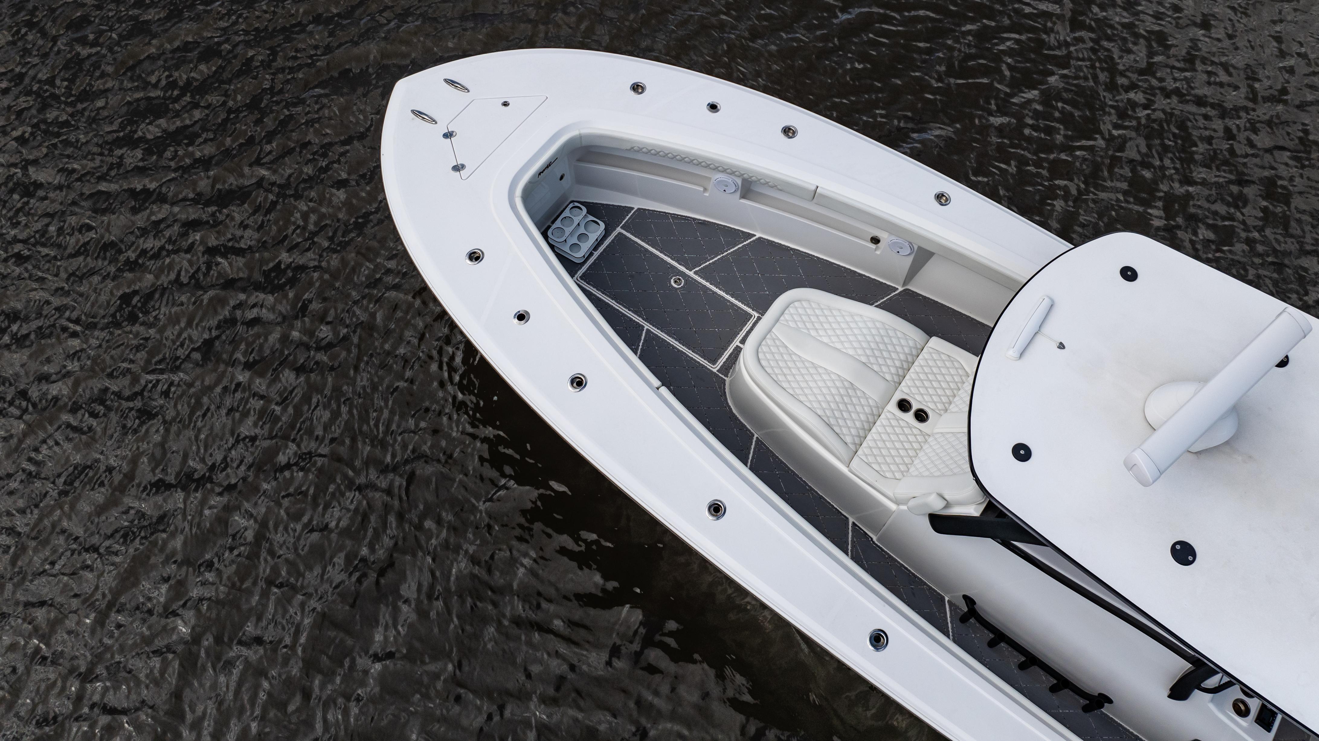 2023-front-runner-39-center-console-power-9802842-20250520143036224-1_XLARGE