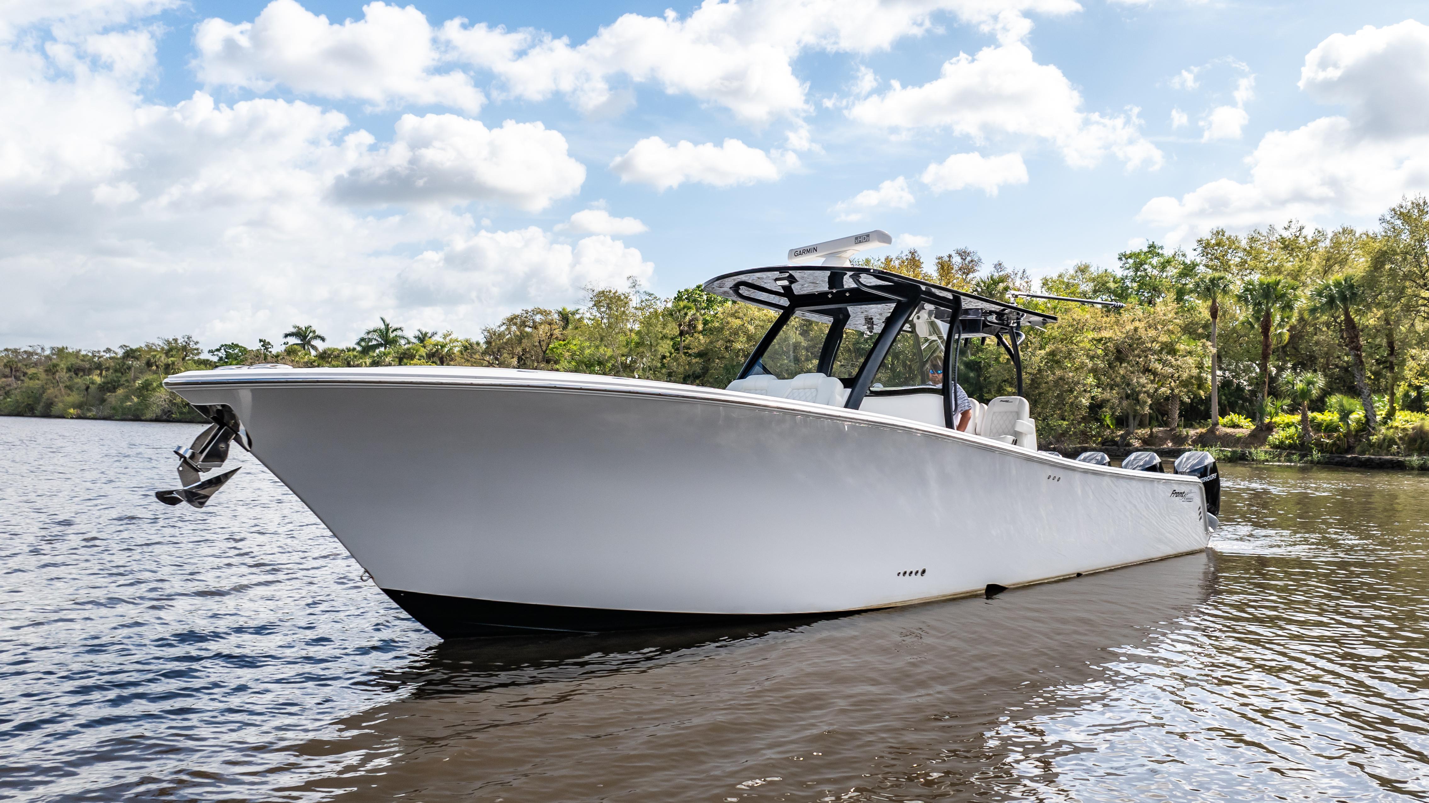2023-front-runner-39-center-console-power-9802842-20250520143232451-1_XLARGE