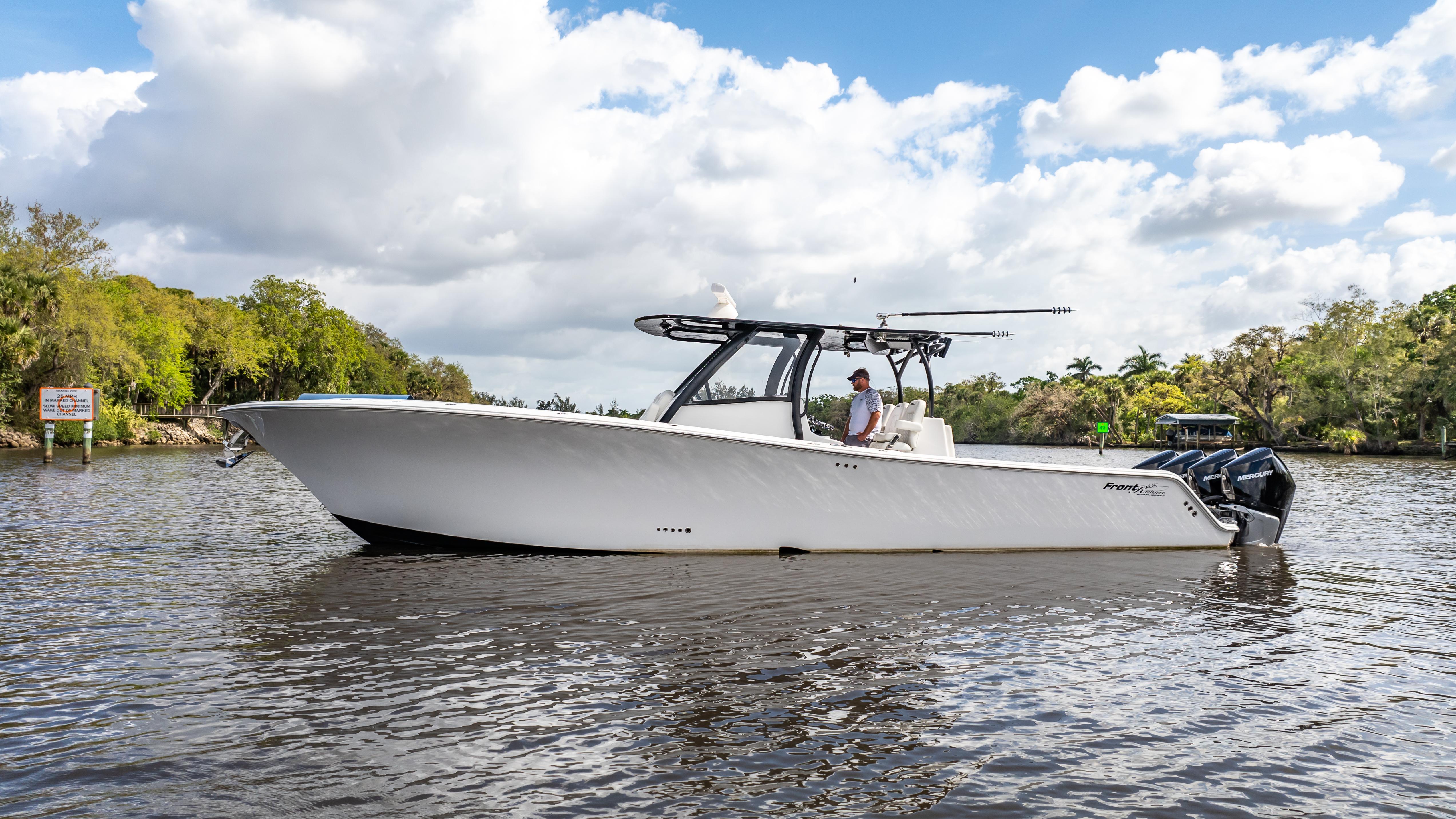 2023-front-runner-39-center-console-power-9802842-20250520143242581-1_XLARGE