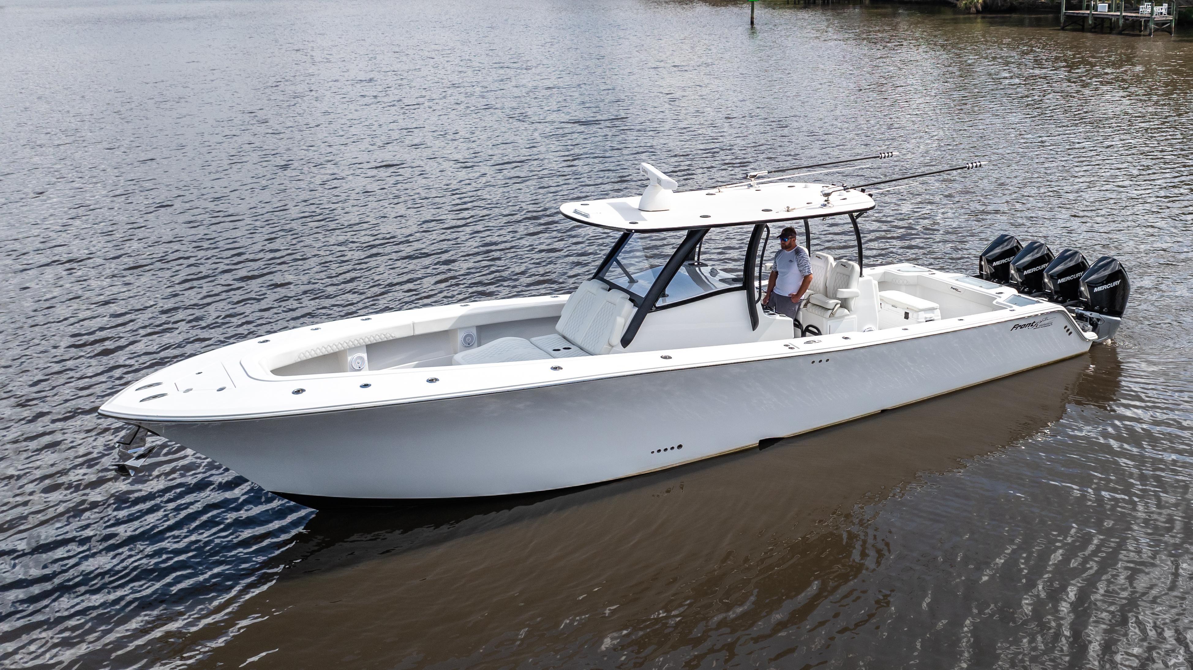 2023-front-runner-39-center-console-power-9802842-20250520143252954-1_XLARGE