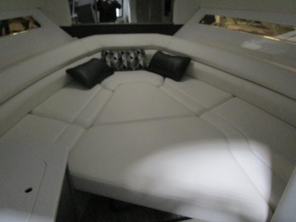 2021 Monterey boat for sale, model of the boat is 295 Sport Yacht & Image # 34 of 40