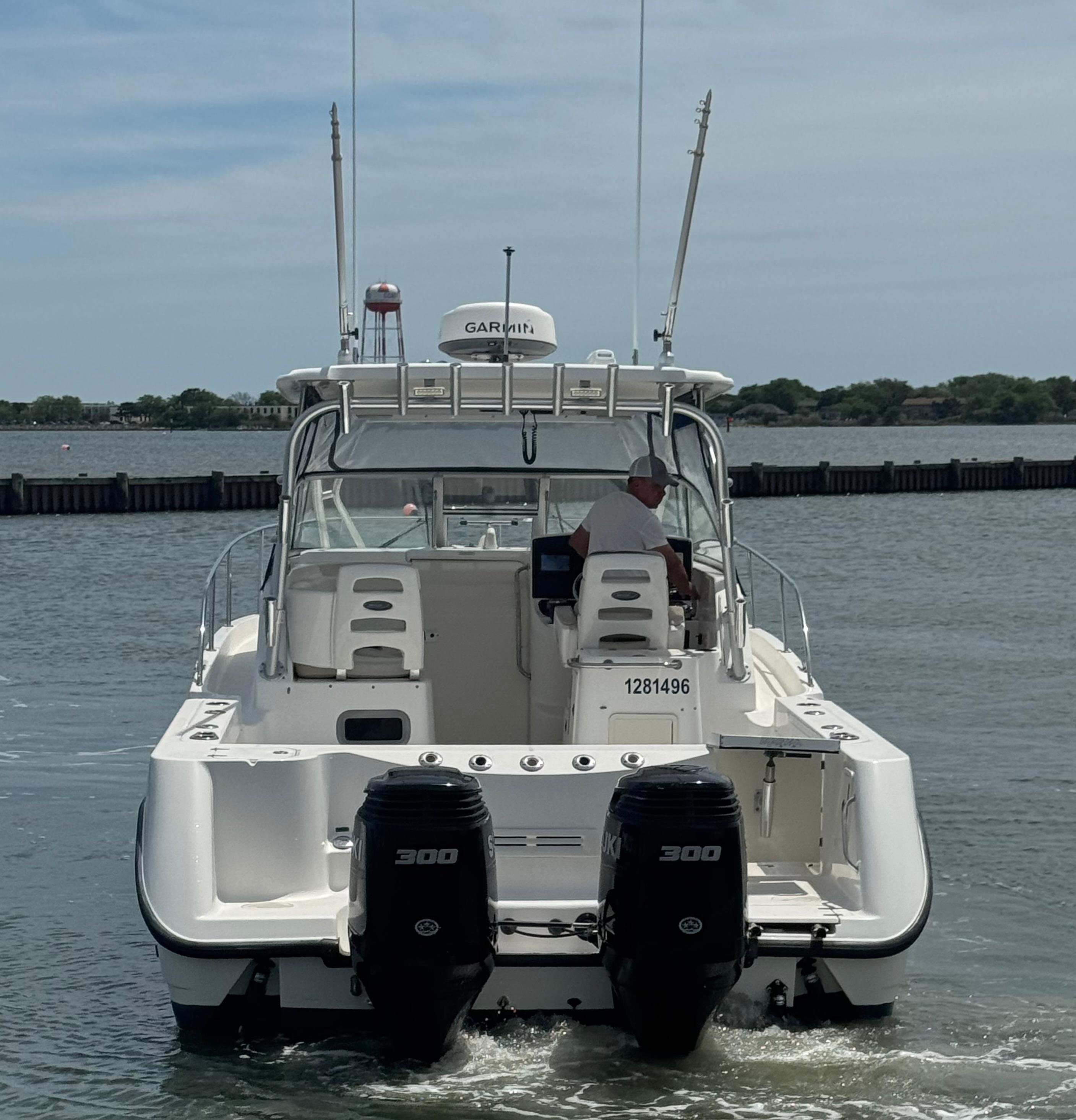 2004-boston-whaler-305-conquest-power-9802854-978657132-0-200520251437-3