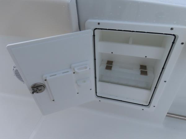 Gamefish 27 Coffin Box Photo 34