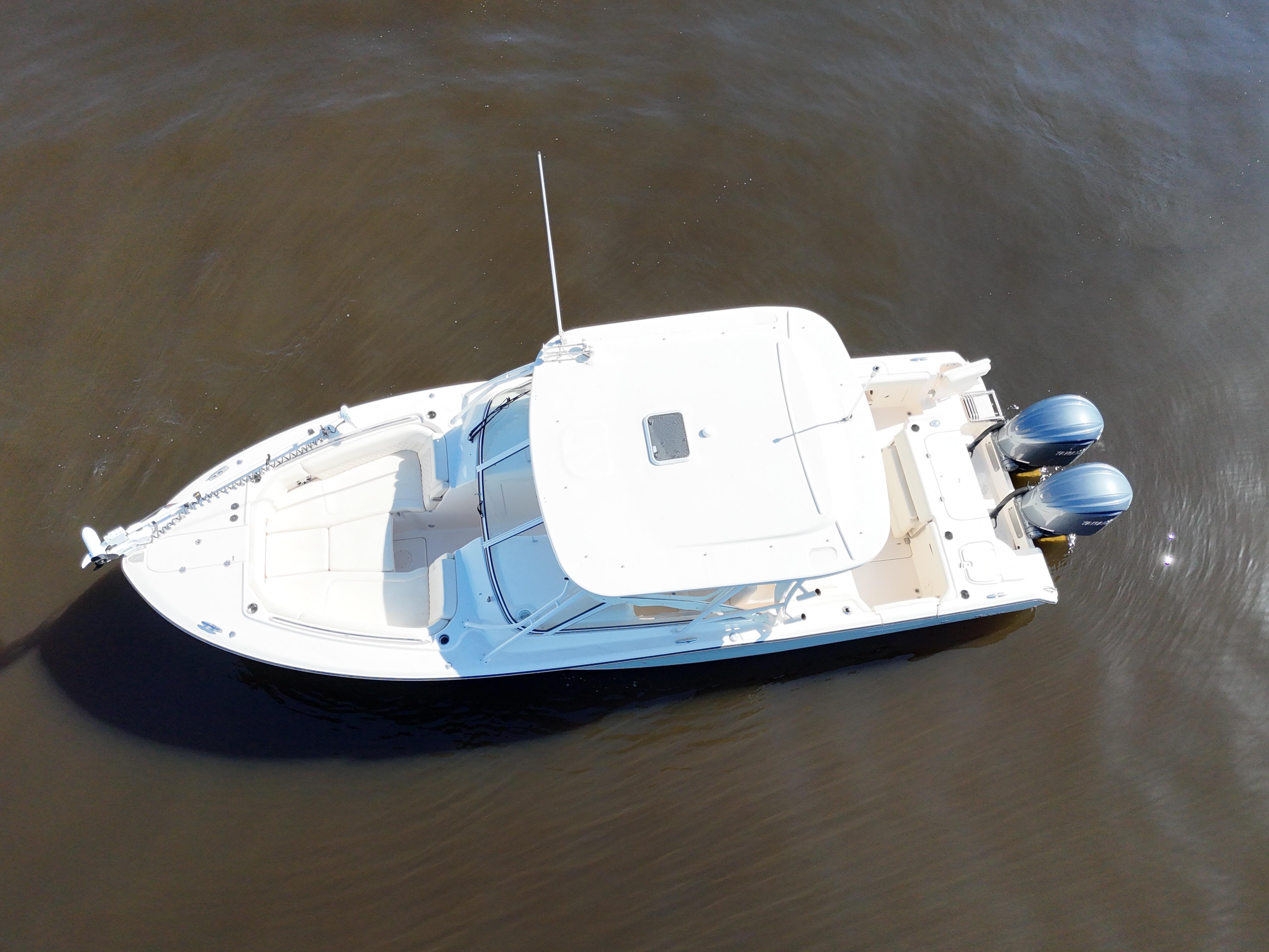 2022-grady-white-freedom-307-power-9702857-20250313190219581-1_XLARGE