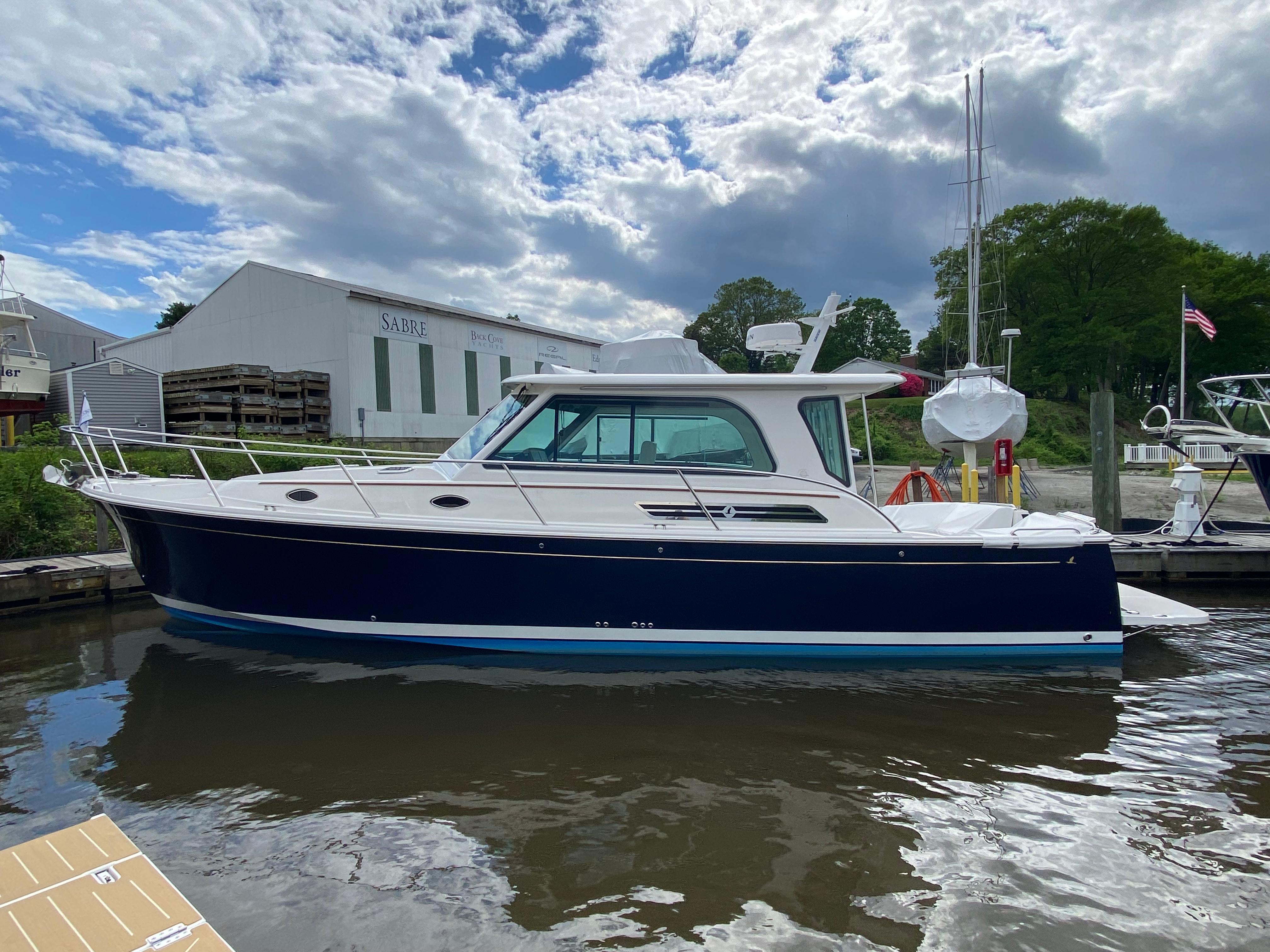 2026 Back Cove 37 Hardtop Express