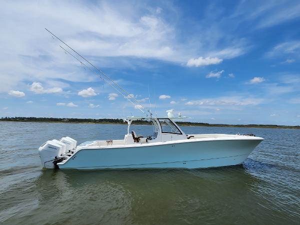 Photo of 2024 Front Runner 37'
