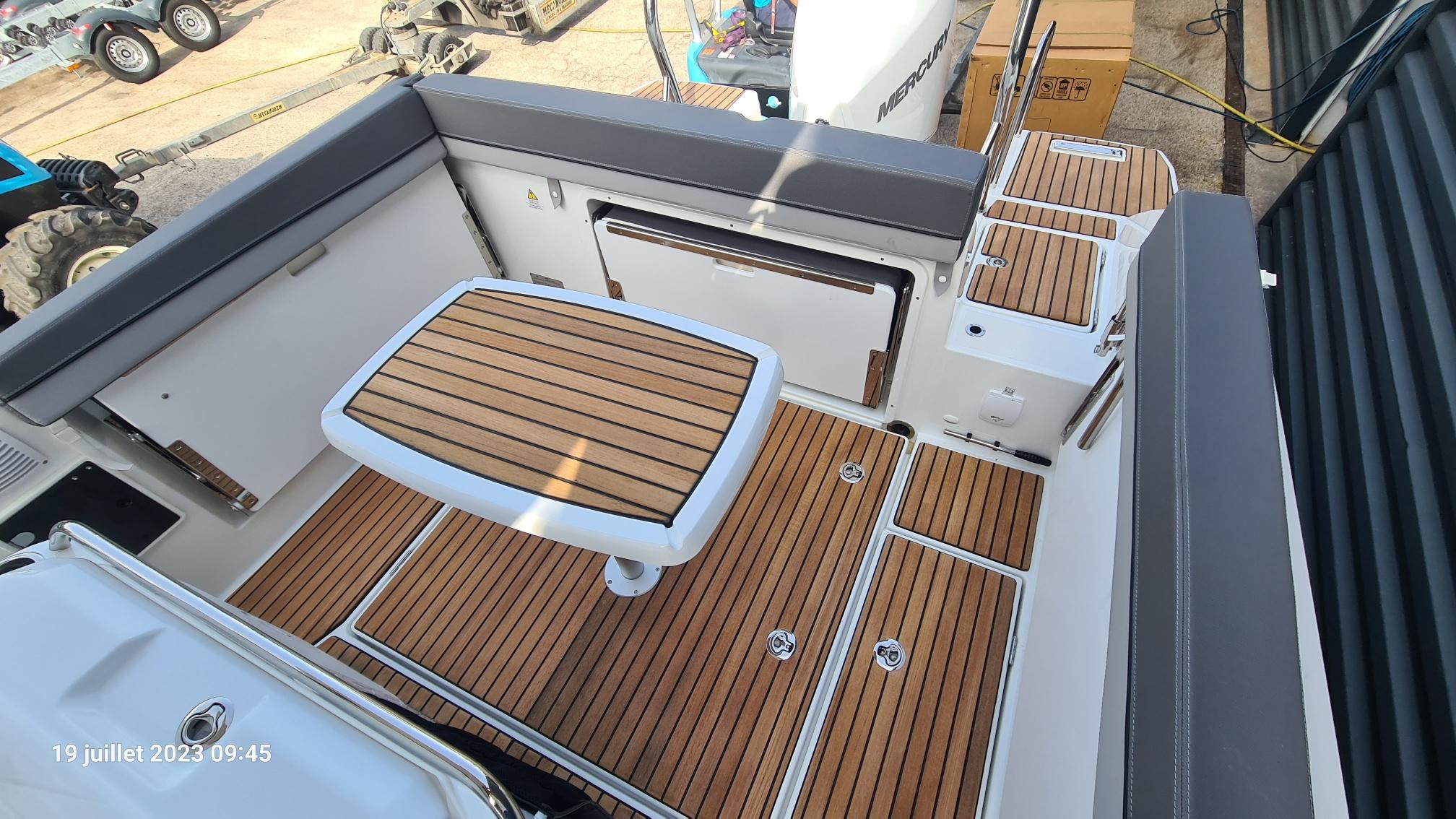 Jeanneau Cap Camarat 7.5 WA
