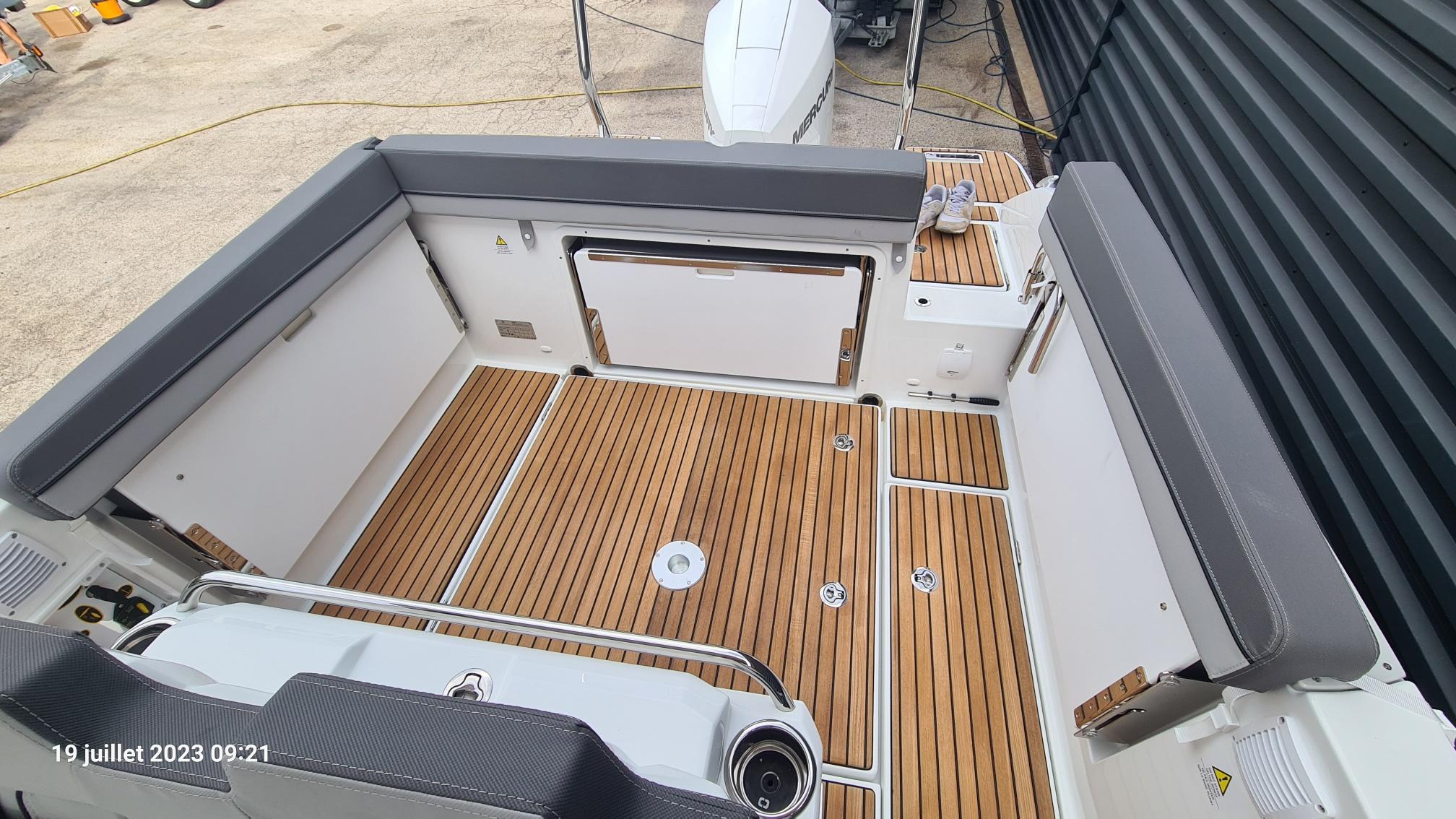 Jeanneau Cap Camarat 7.5 WA