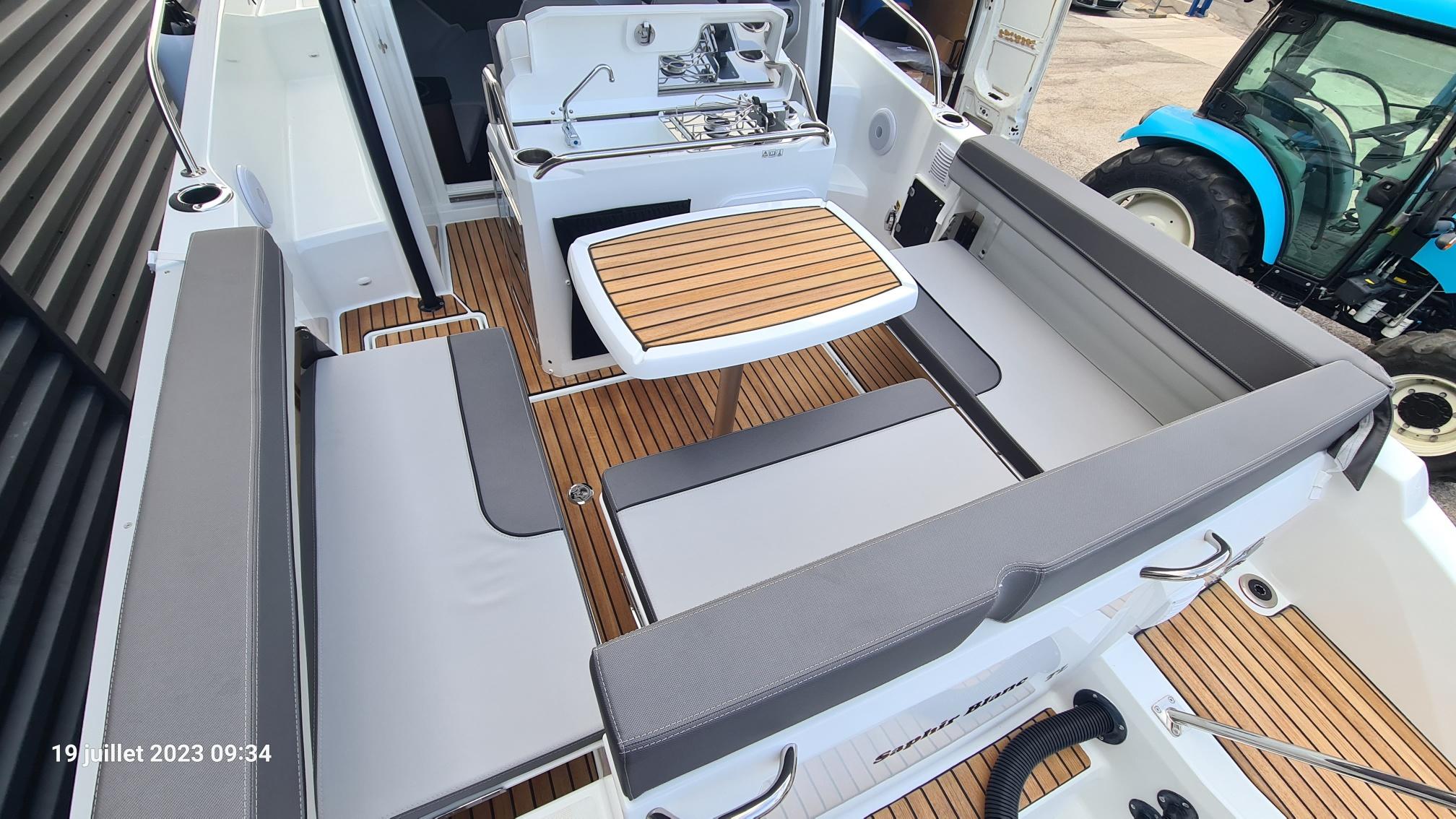 Jeanneau Cap Camarat 7.5 WA