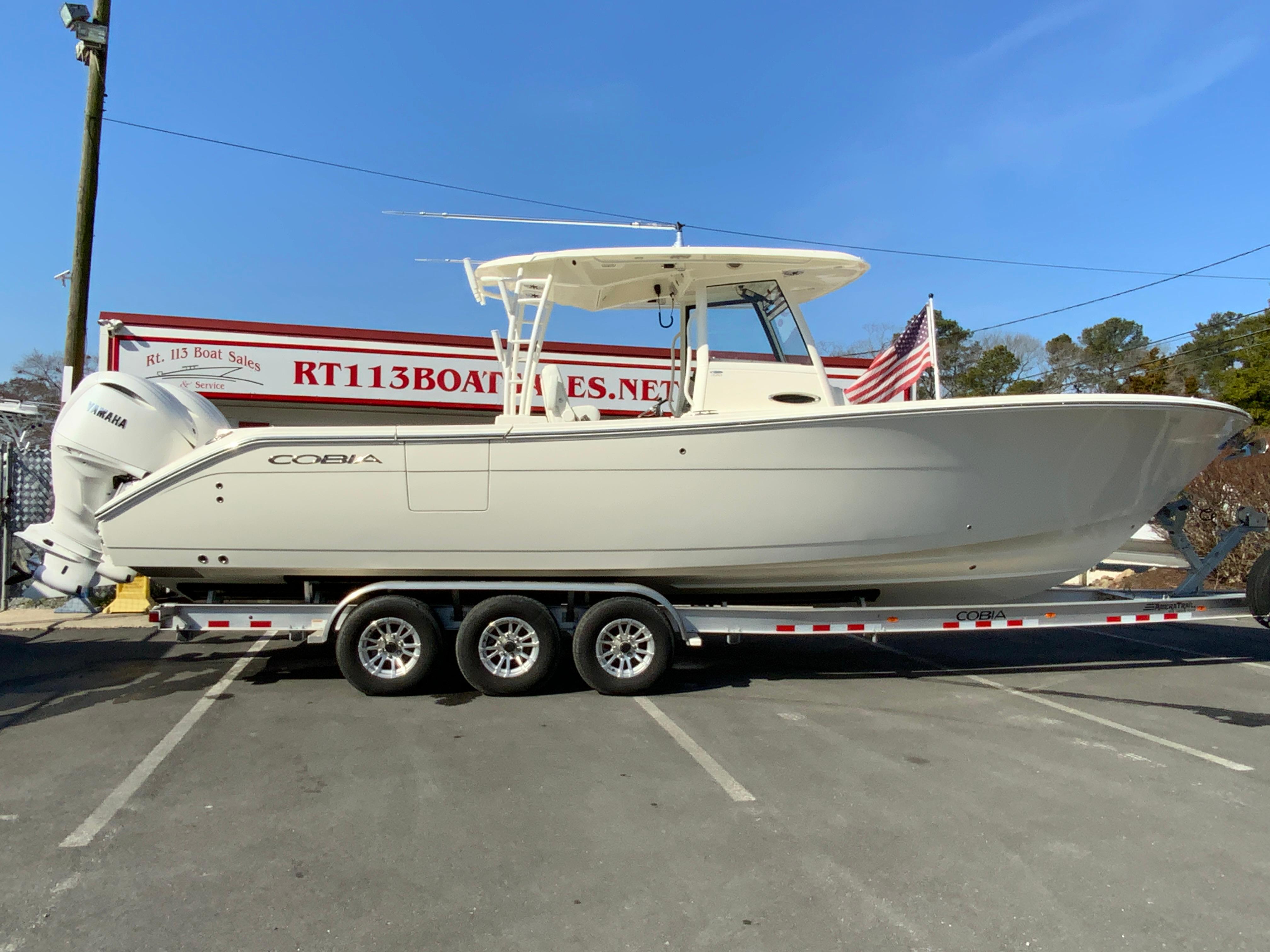 2025 Cobia 320 Center Console