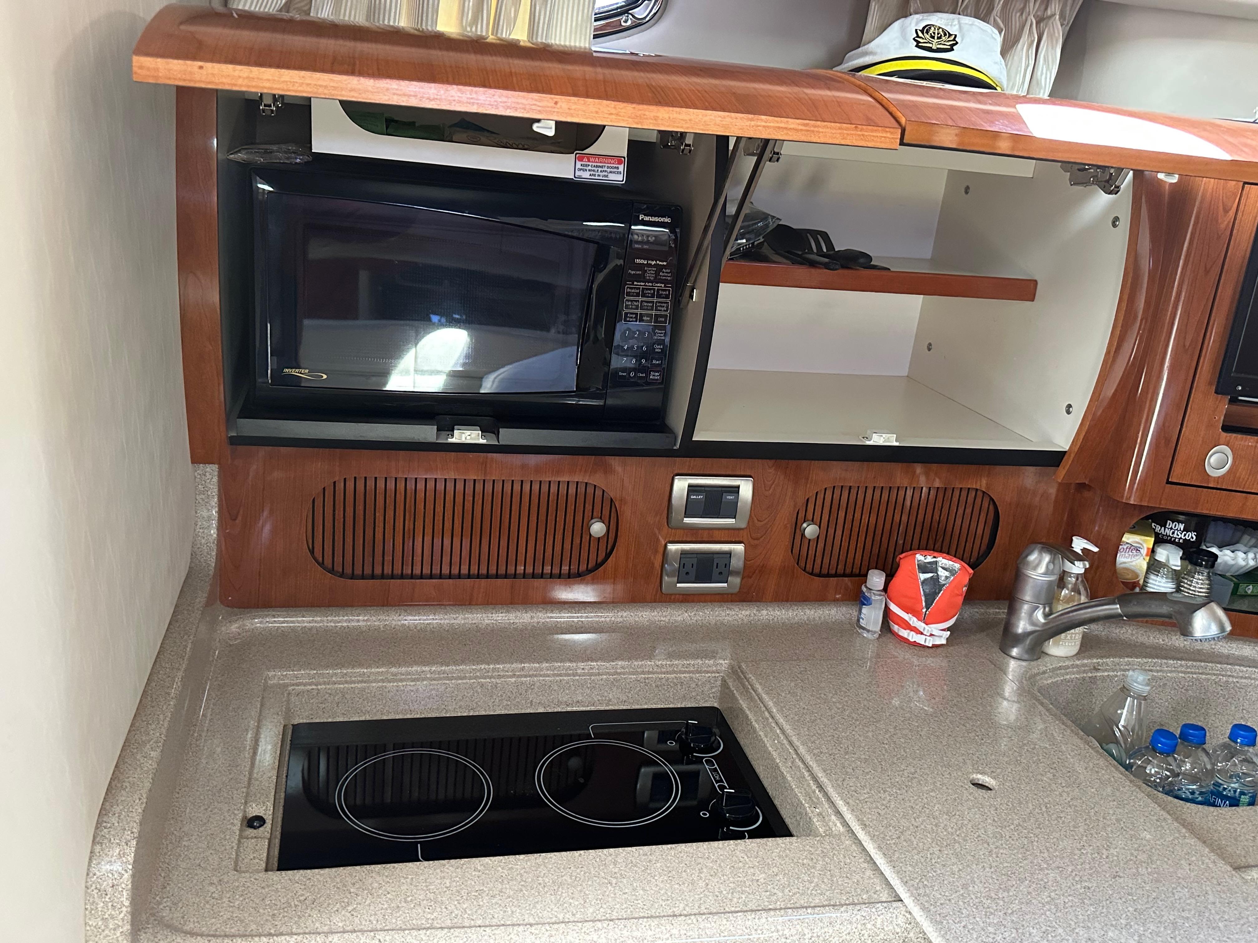 2004-sea-ray-360-sundancer-power-9782808-20250505134148596-1_XLARGE