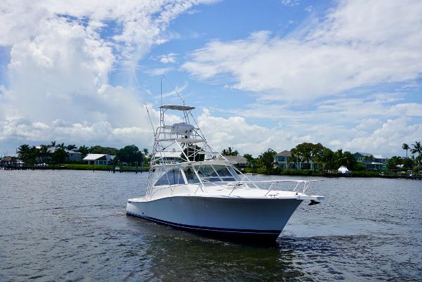 Luhrs 41 Open- Quin-Essential- Profile