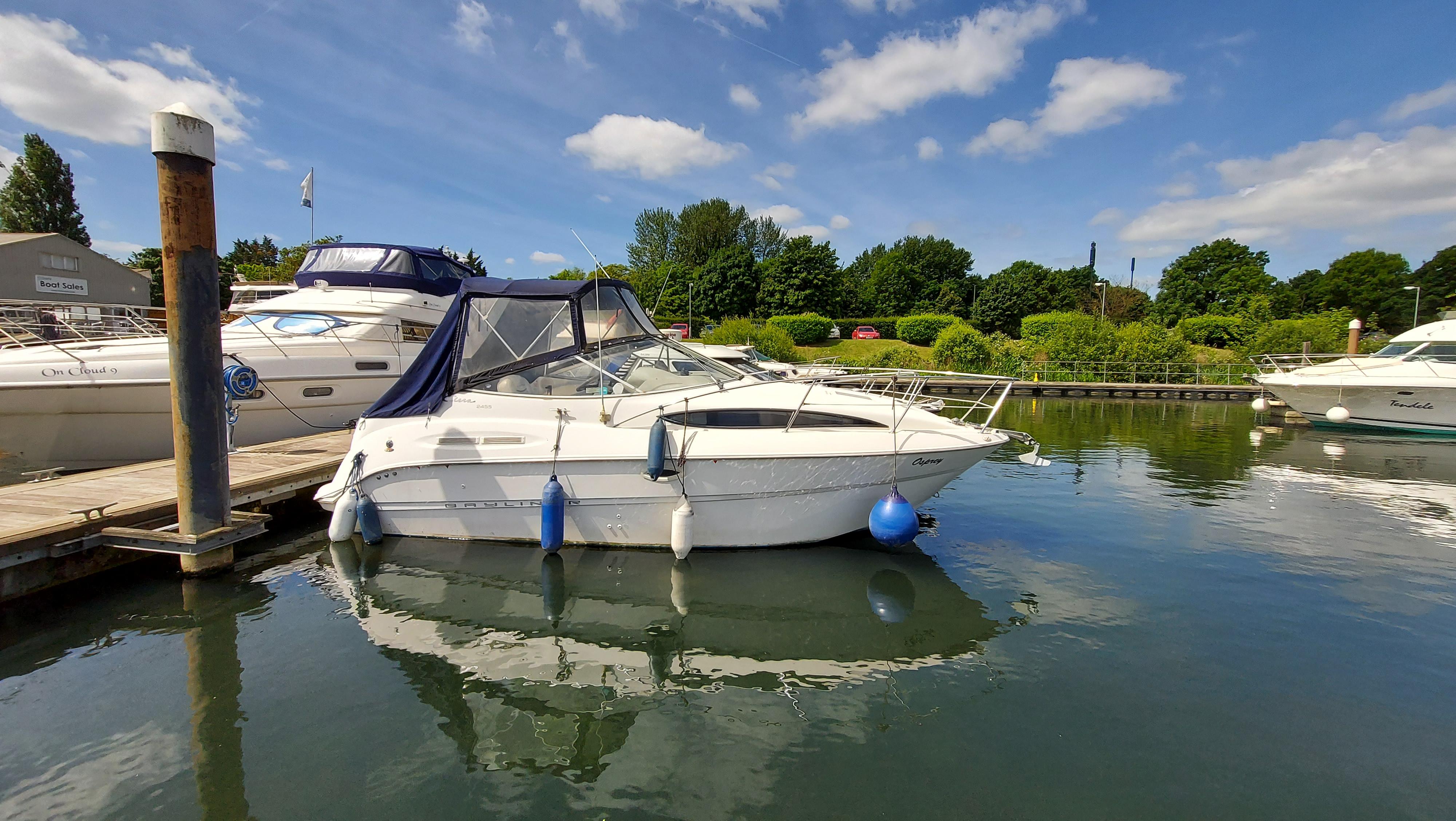 1999 Bayliner 2455