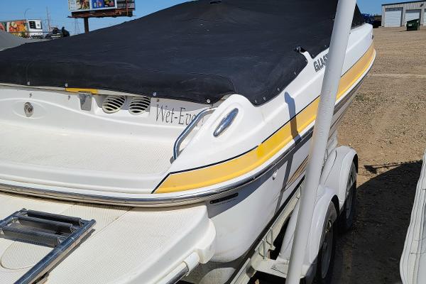 2008 Glastron boat for sale, model of the boat is GT 225 & Image # 5 of 14