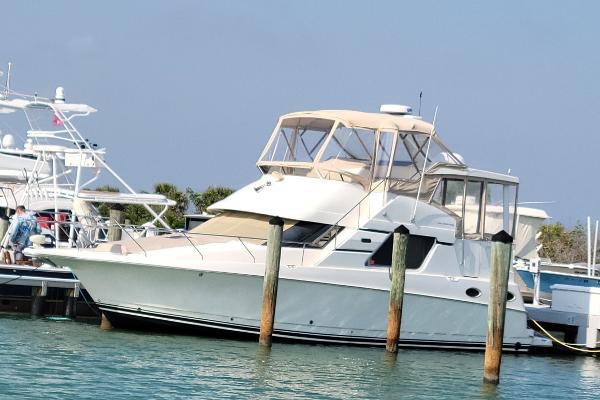 44' Silverton 392 Motor Yacht