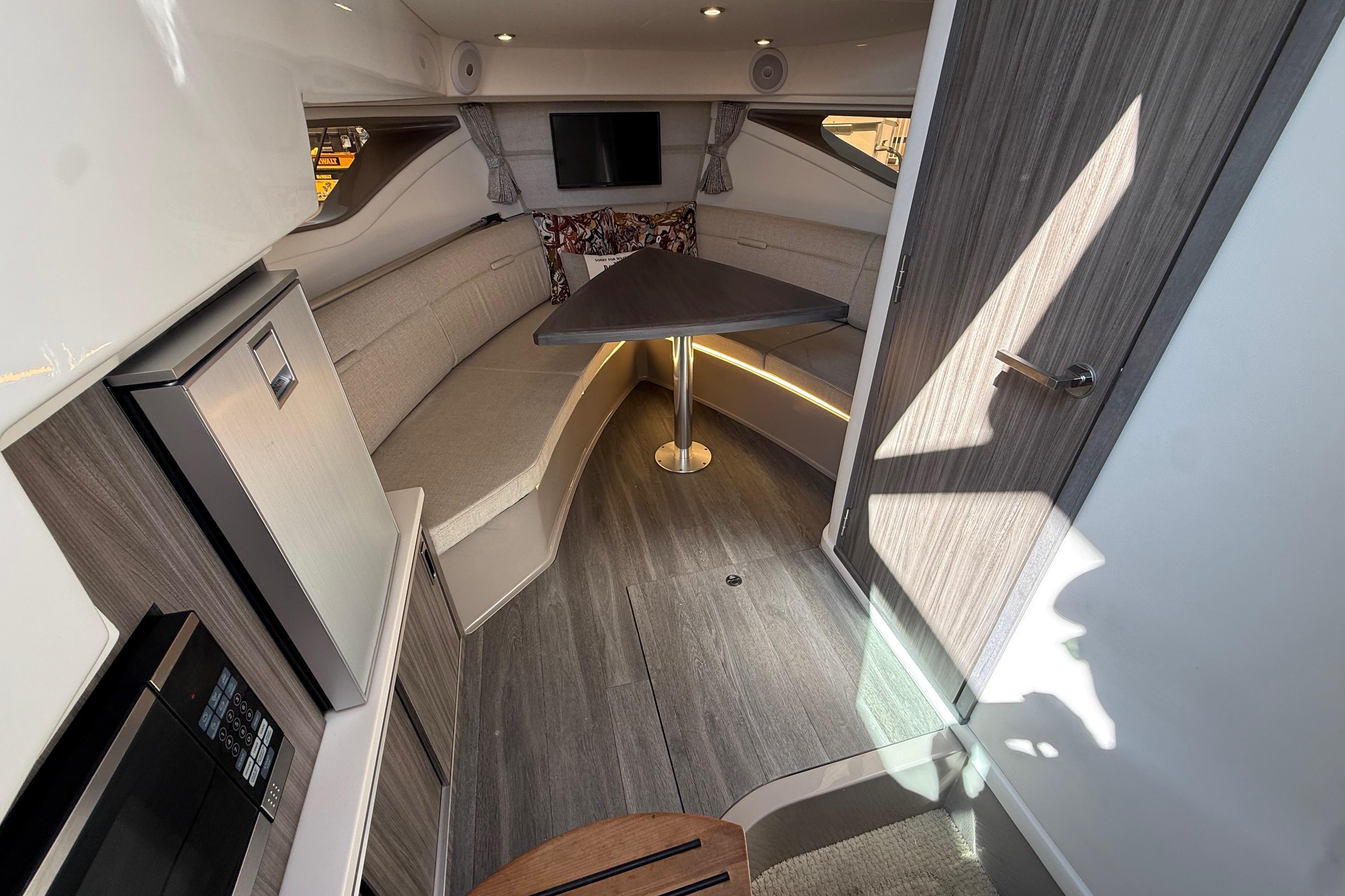 2022 Sea Ray Sundancer 320 #TBMB1408LLC inventory image at Sun Country Marine Group, Newport Beach