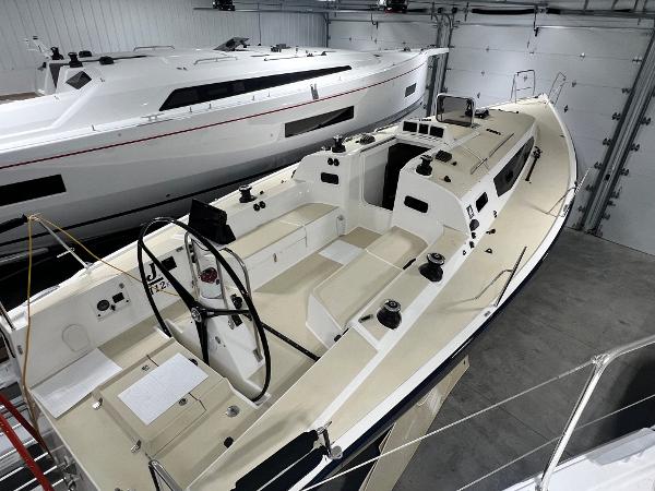 36' J Boats, Listing Number 100912883, - Photo No. 9