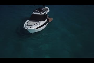 Galeon 400 Fly video