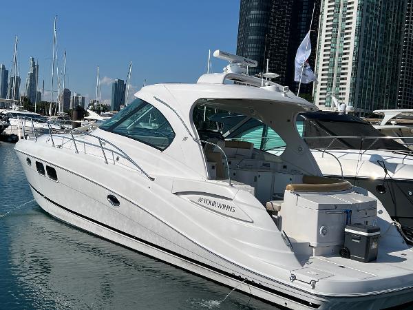47' Four Winns, Listing Number 100915682, - Photo No. 3