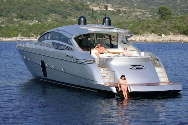 2009 Pershing 72